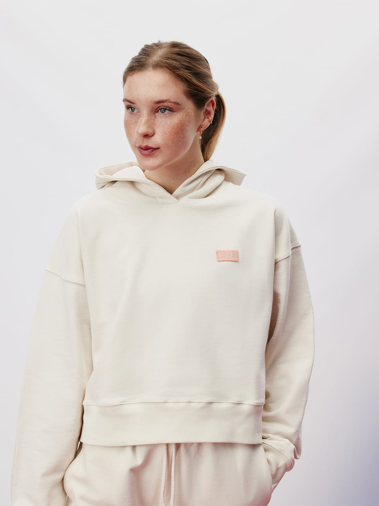 Cropped Sudadera con capucha FCBM detail 4
