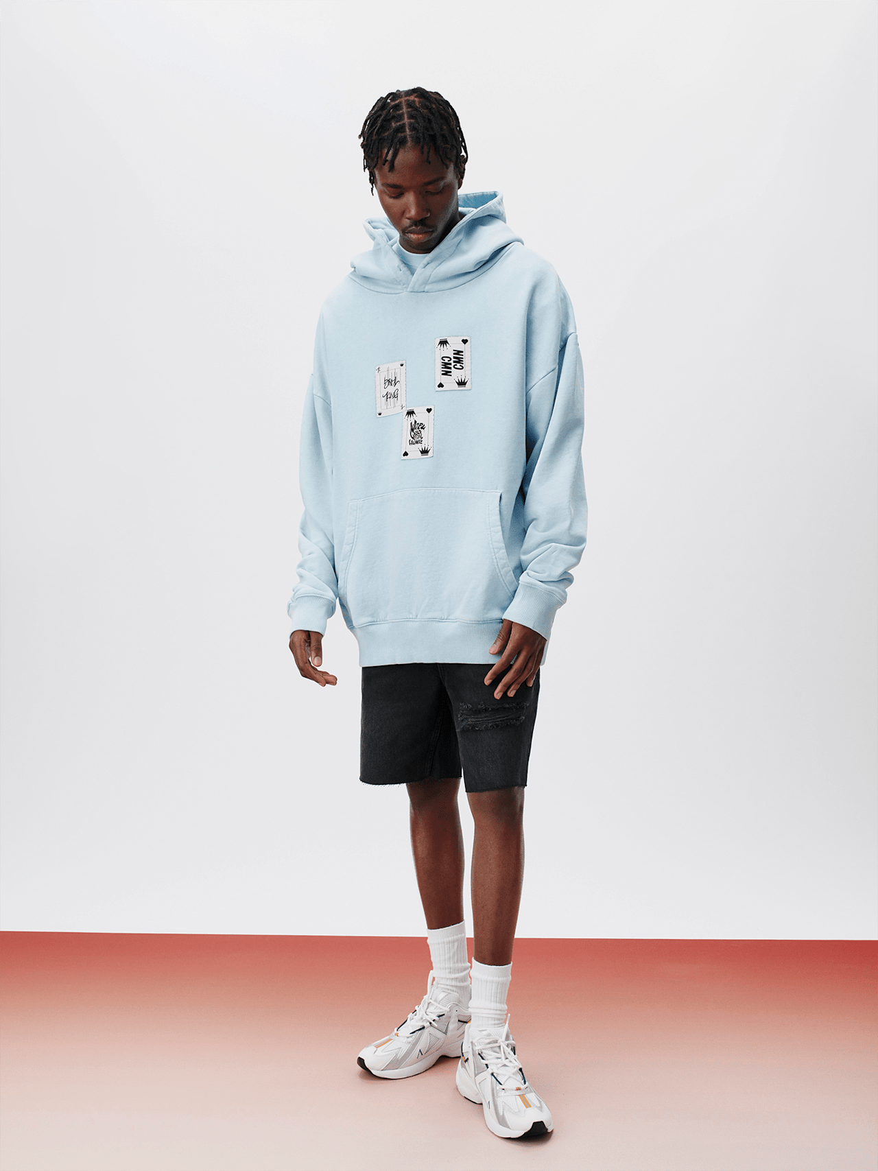 Heavy-Washed Hoodie King detail 3
