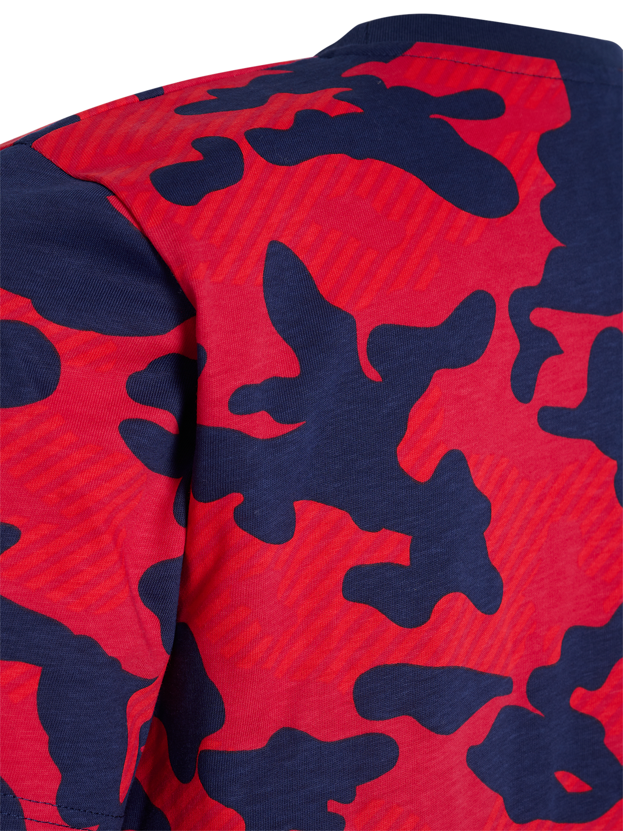 T-Shirt Street detail 3