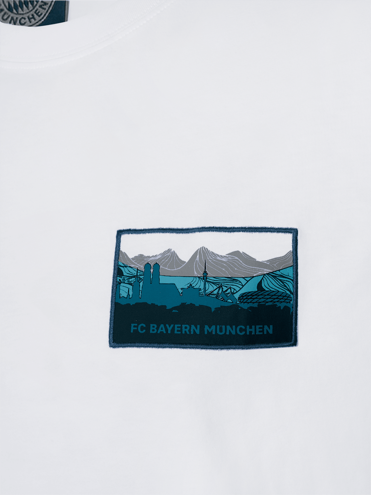 T-Shirt Mountain Skyline detail 3