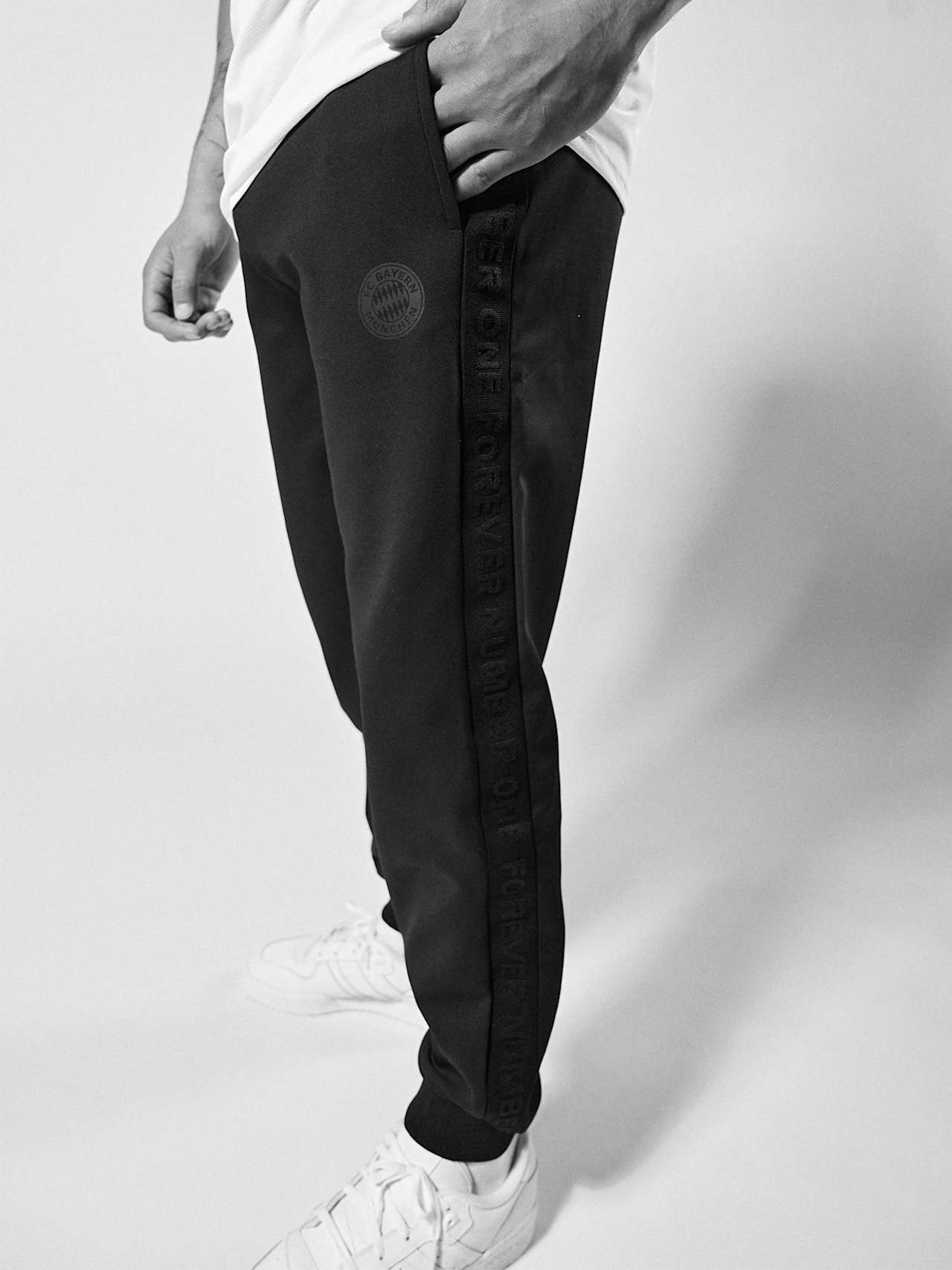 Jogginghose Sports detail 5