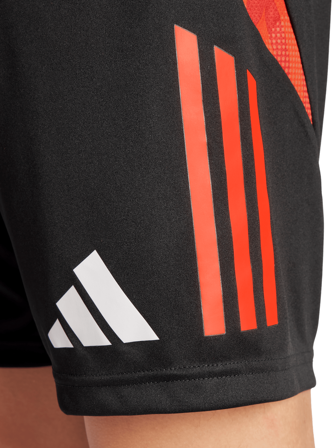 Teamline Coach training shorts detail 4