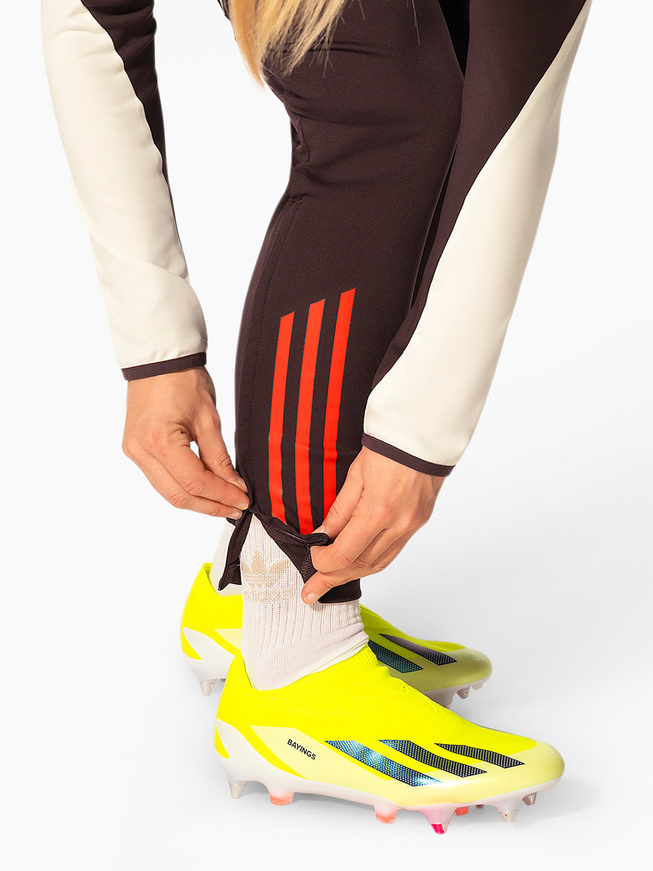 Teamline training trousers detail 5