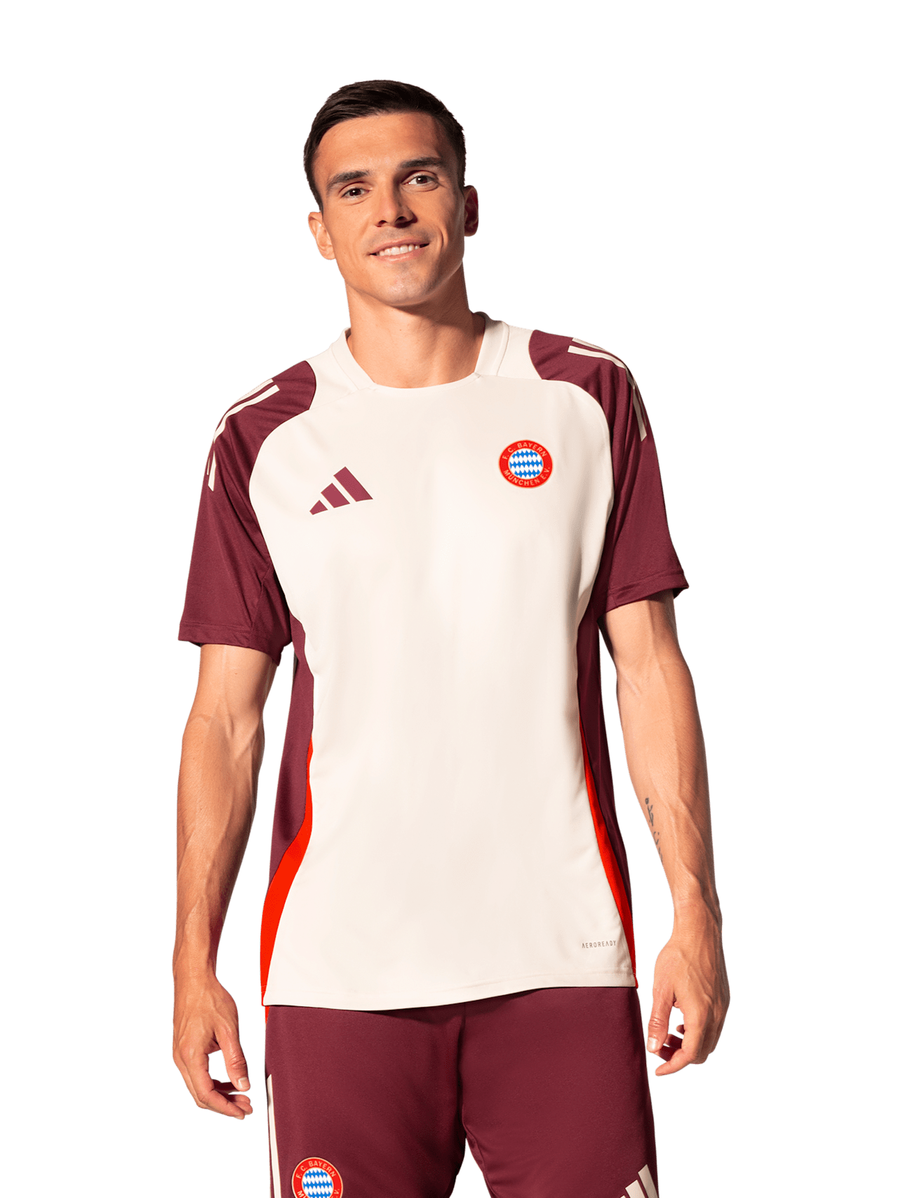 Teamline training shirt UCL detail 1