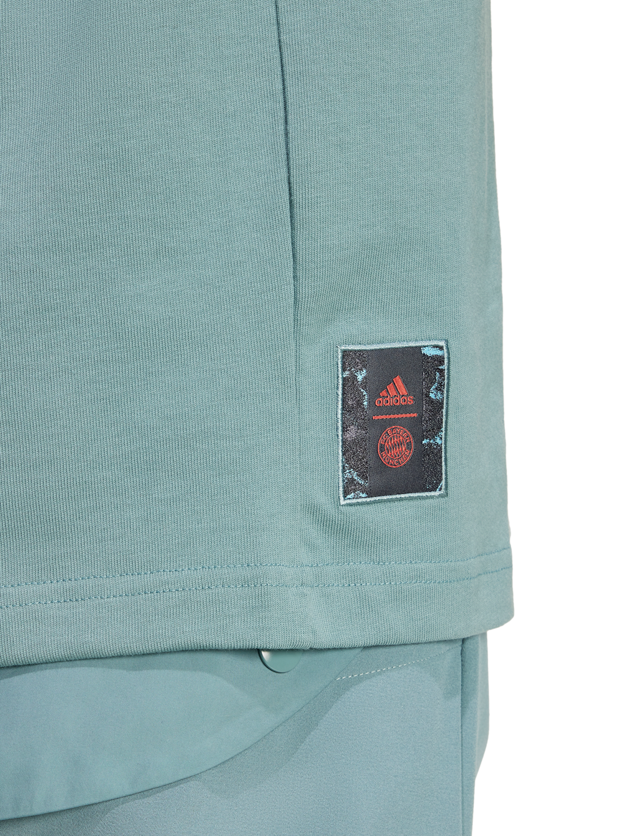 FCBM t-shirt detail 4