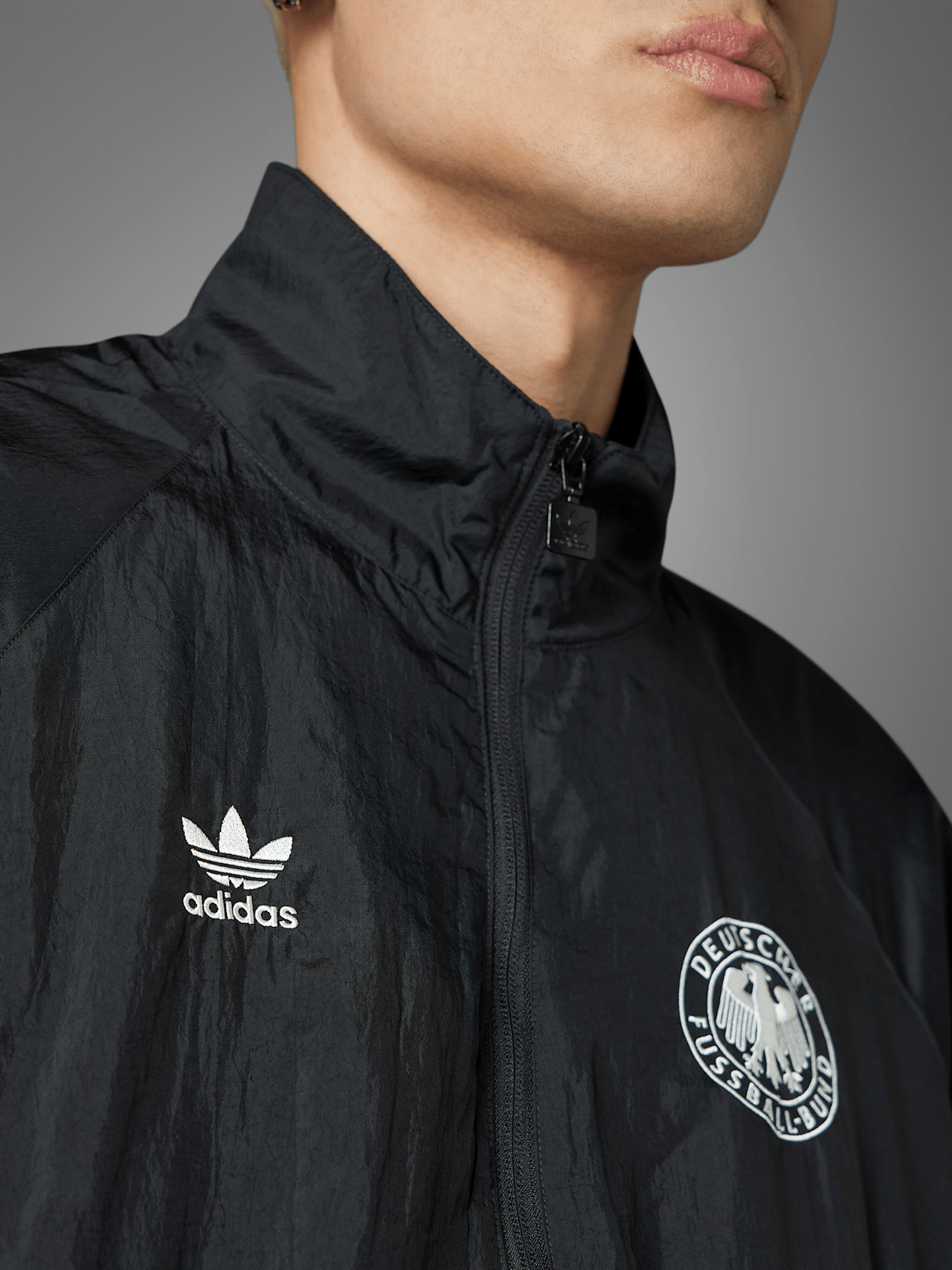 Rertro Track Top DFB detail 5