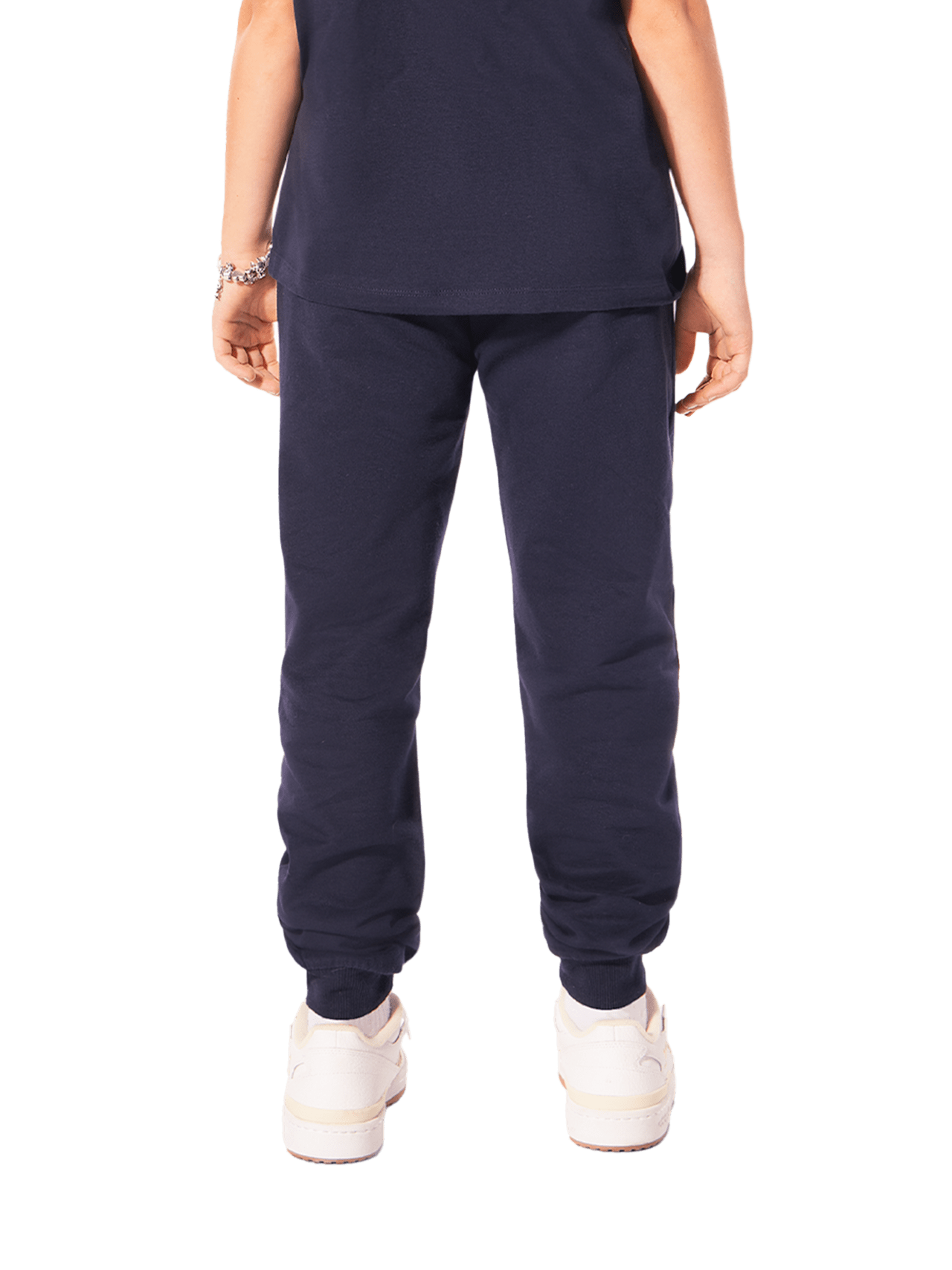 Essential sweatpants detail 2
