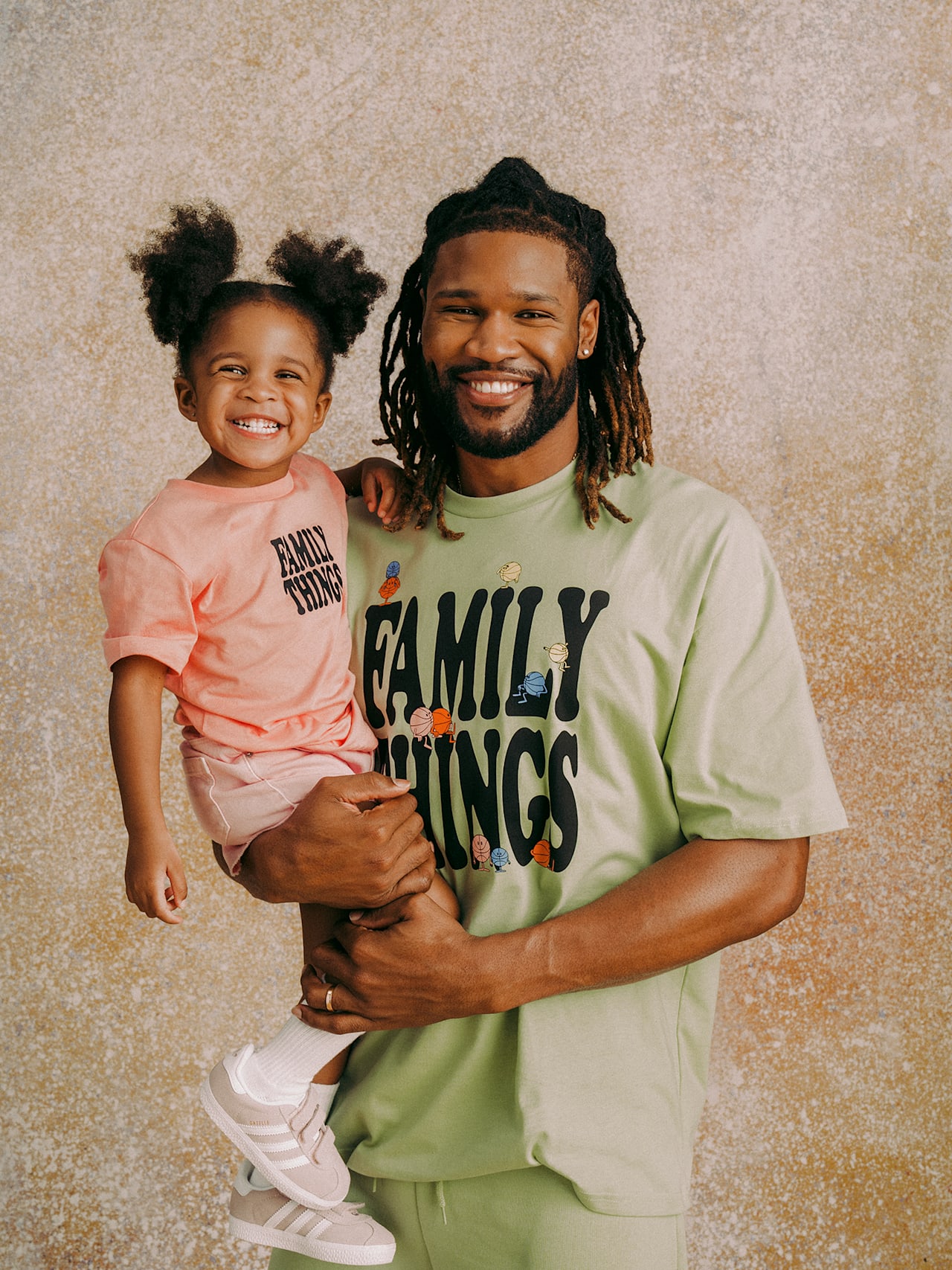 T-shirt Family Things detail 3