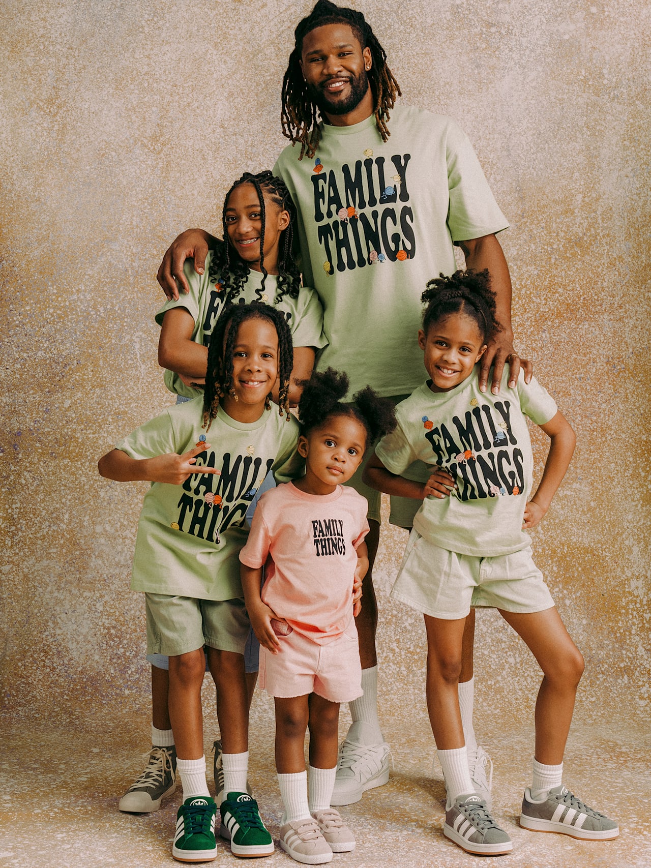 T-shirt Family Things detail 4