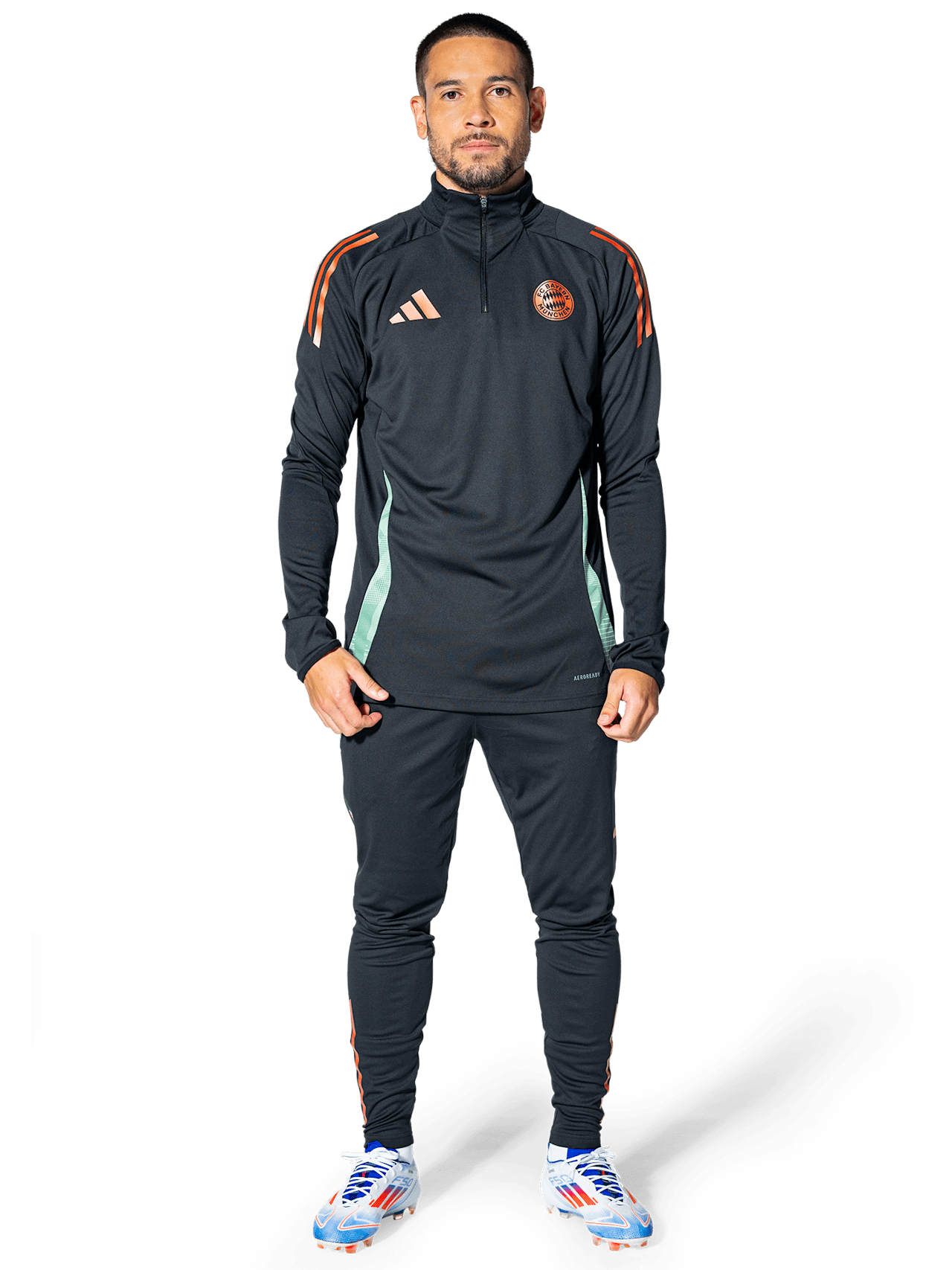 Training top team line detail 3
