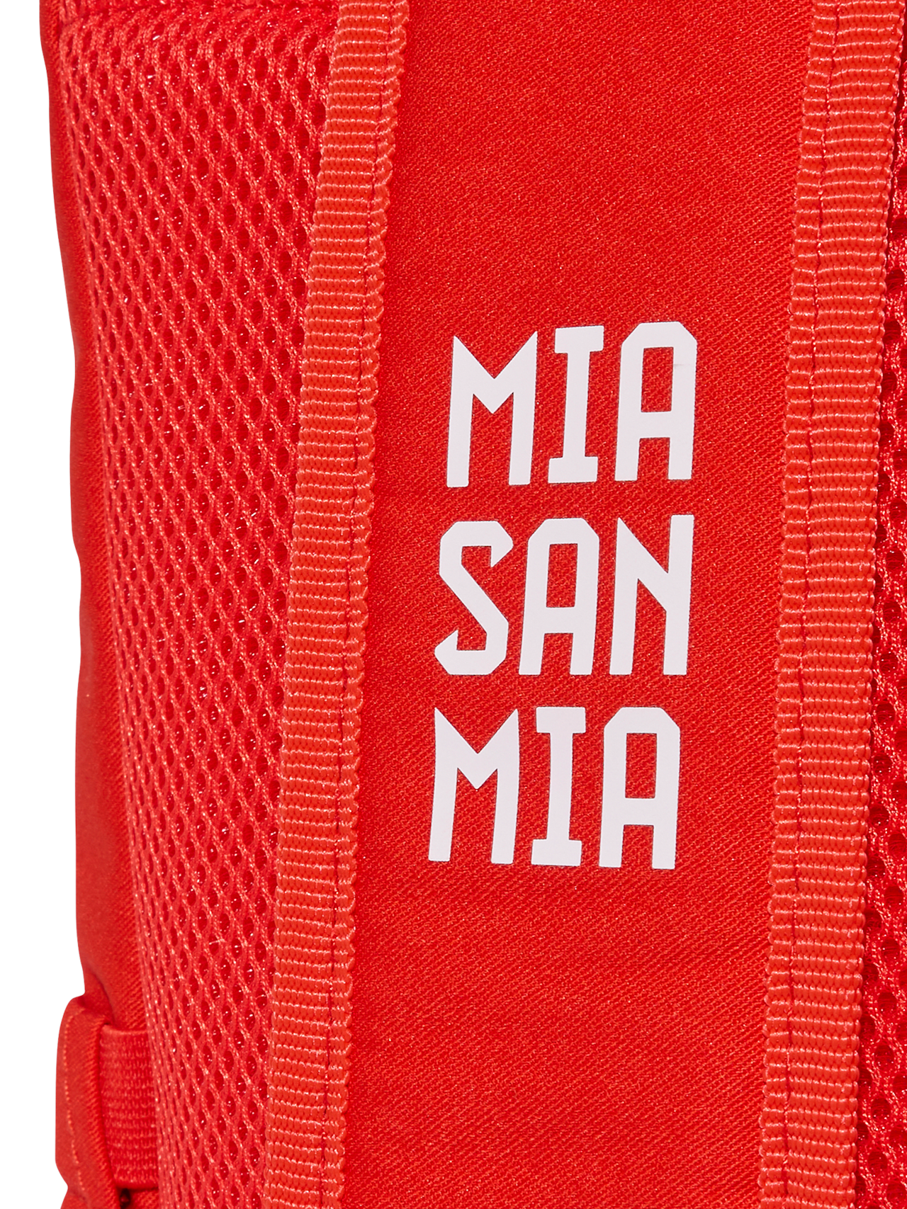 Backpack detail 6