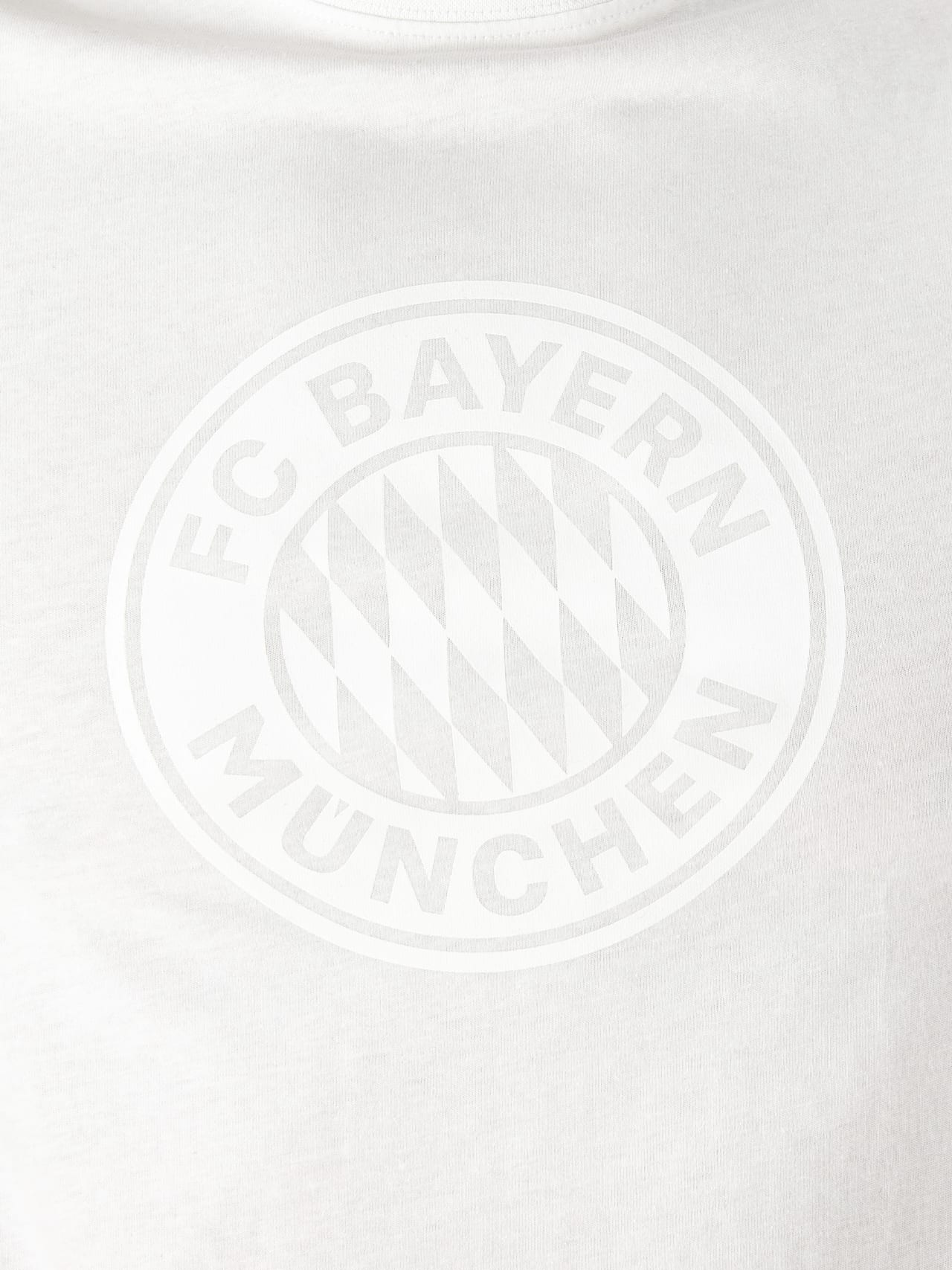 Camiseta Essential Classic detail 3