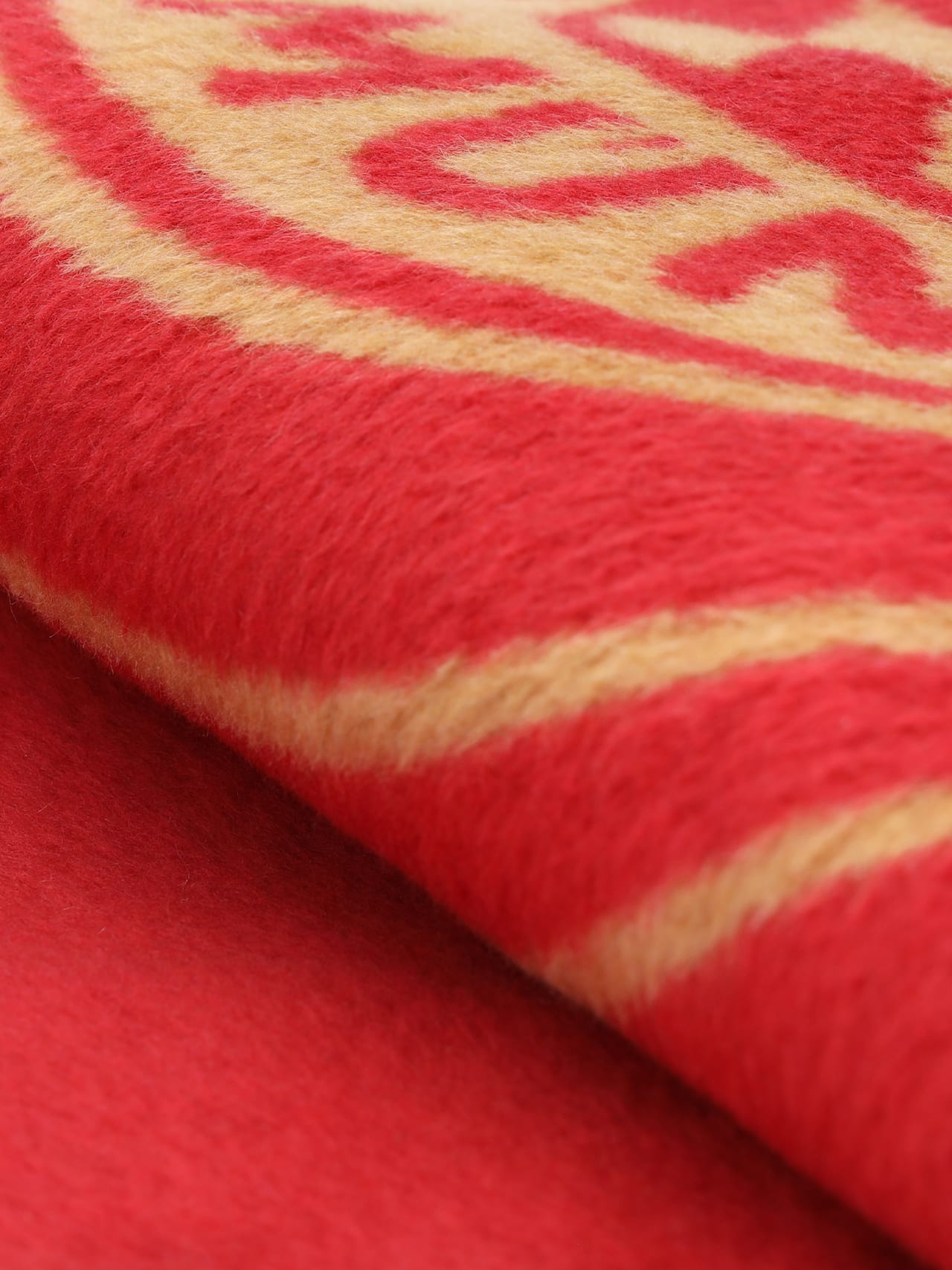 Fleece blanket 125 Anniversary detail 2