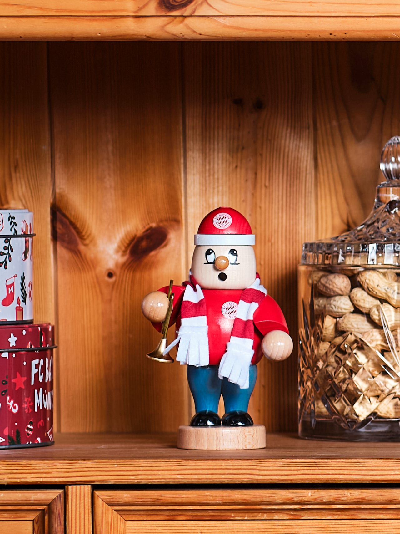 Hombre fumador detail 3