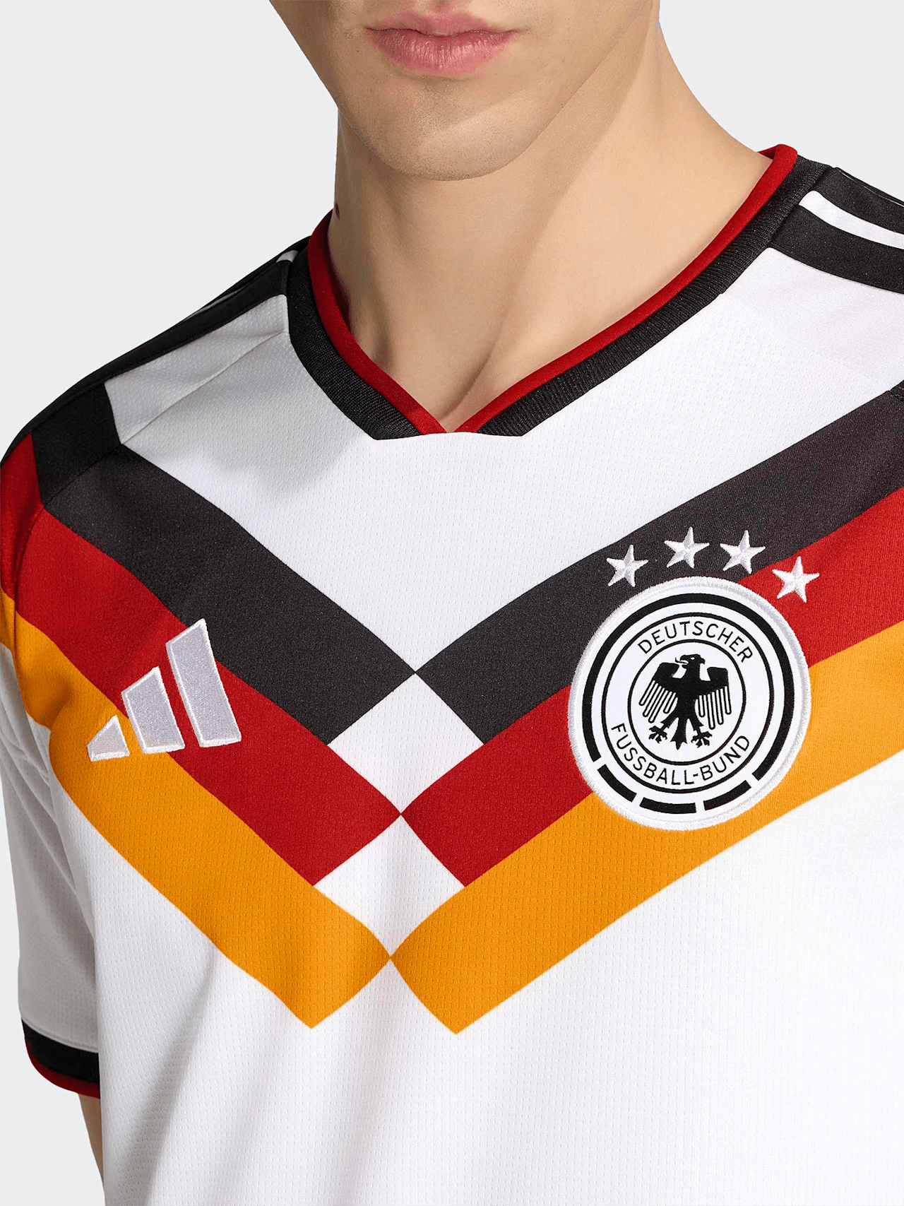 Camiseta DFB Local detail 4