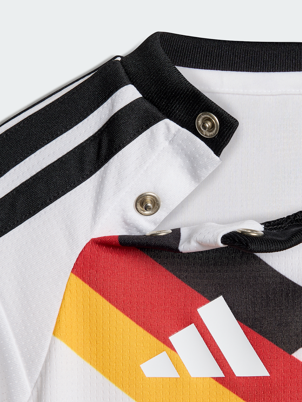 Kit DFB Home detail 6