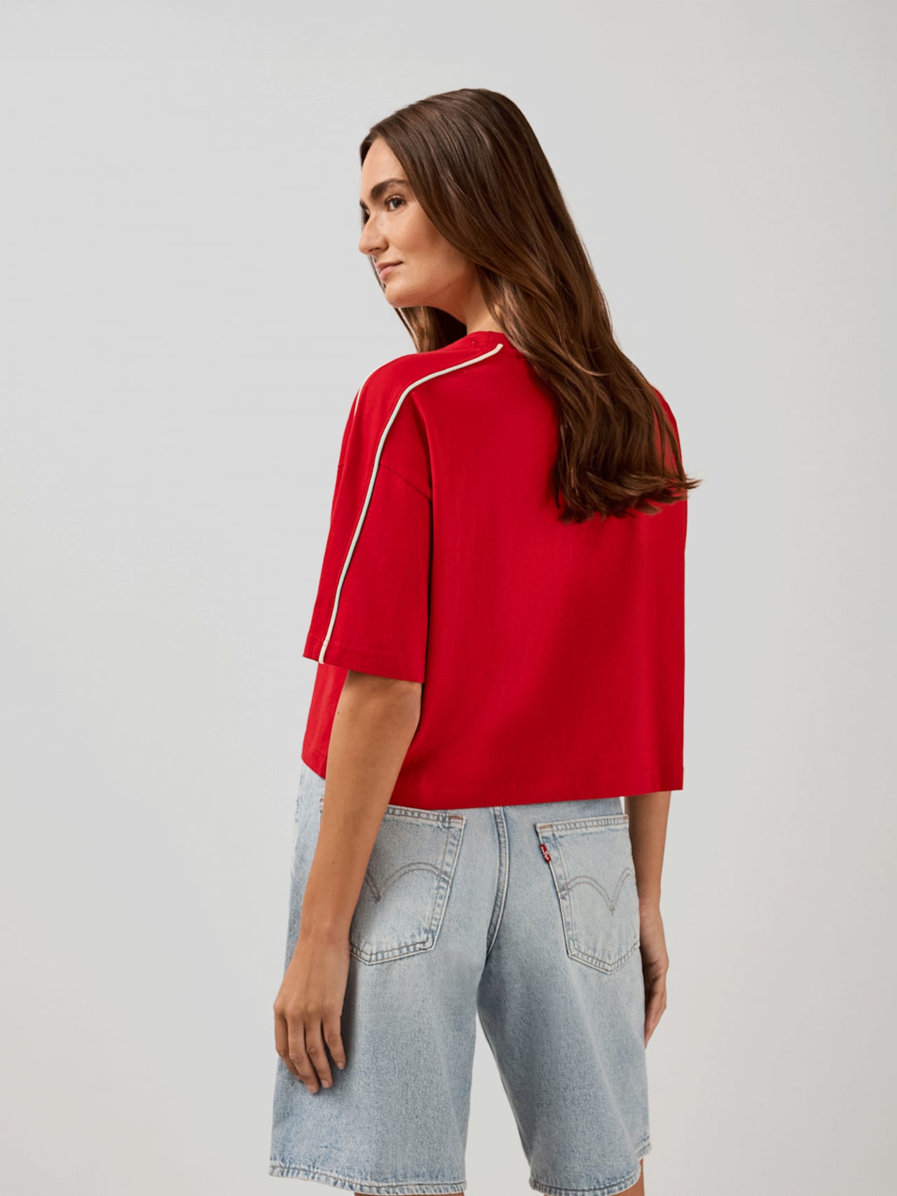 Cropped T-shirt Essentials detail 2