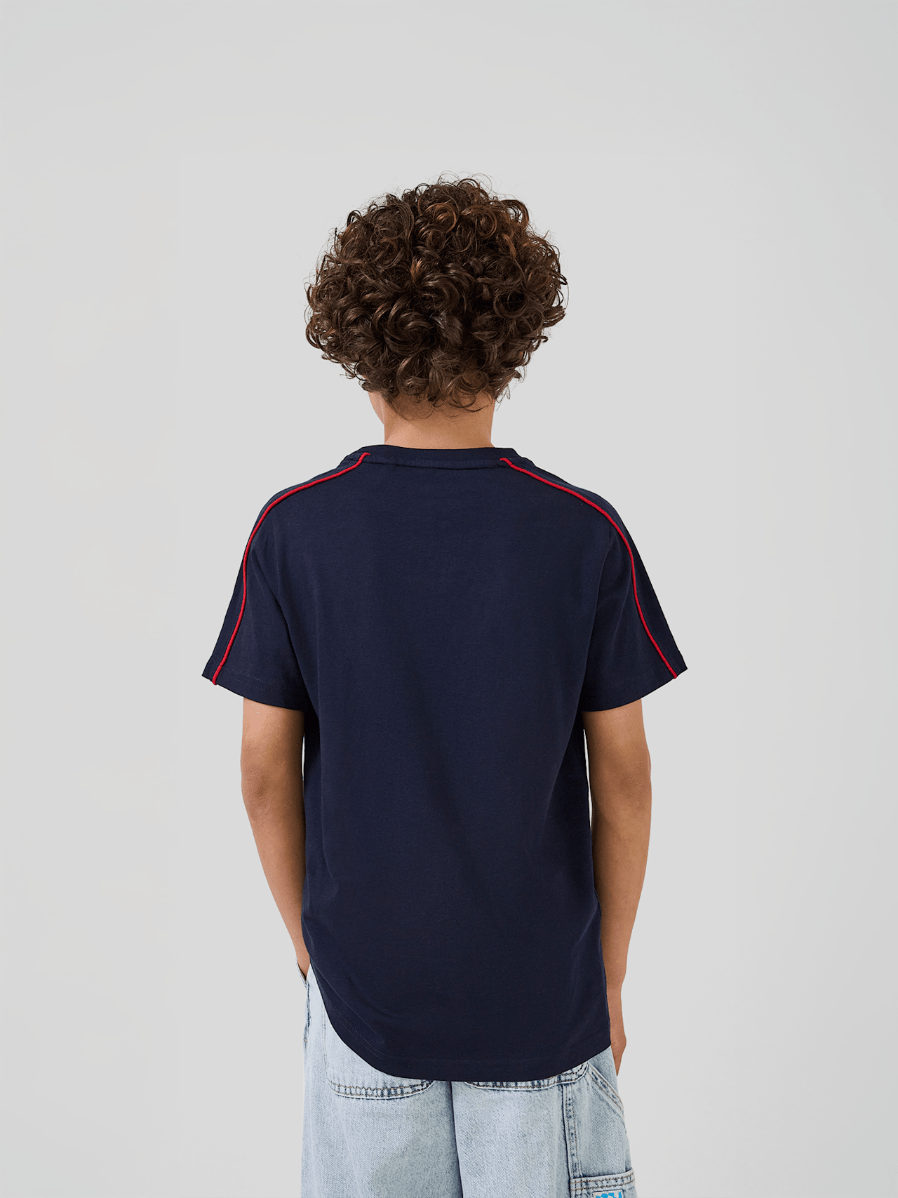 T-Shirt Essentials detail 2