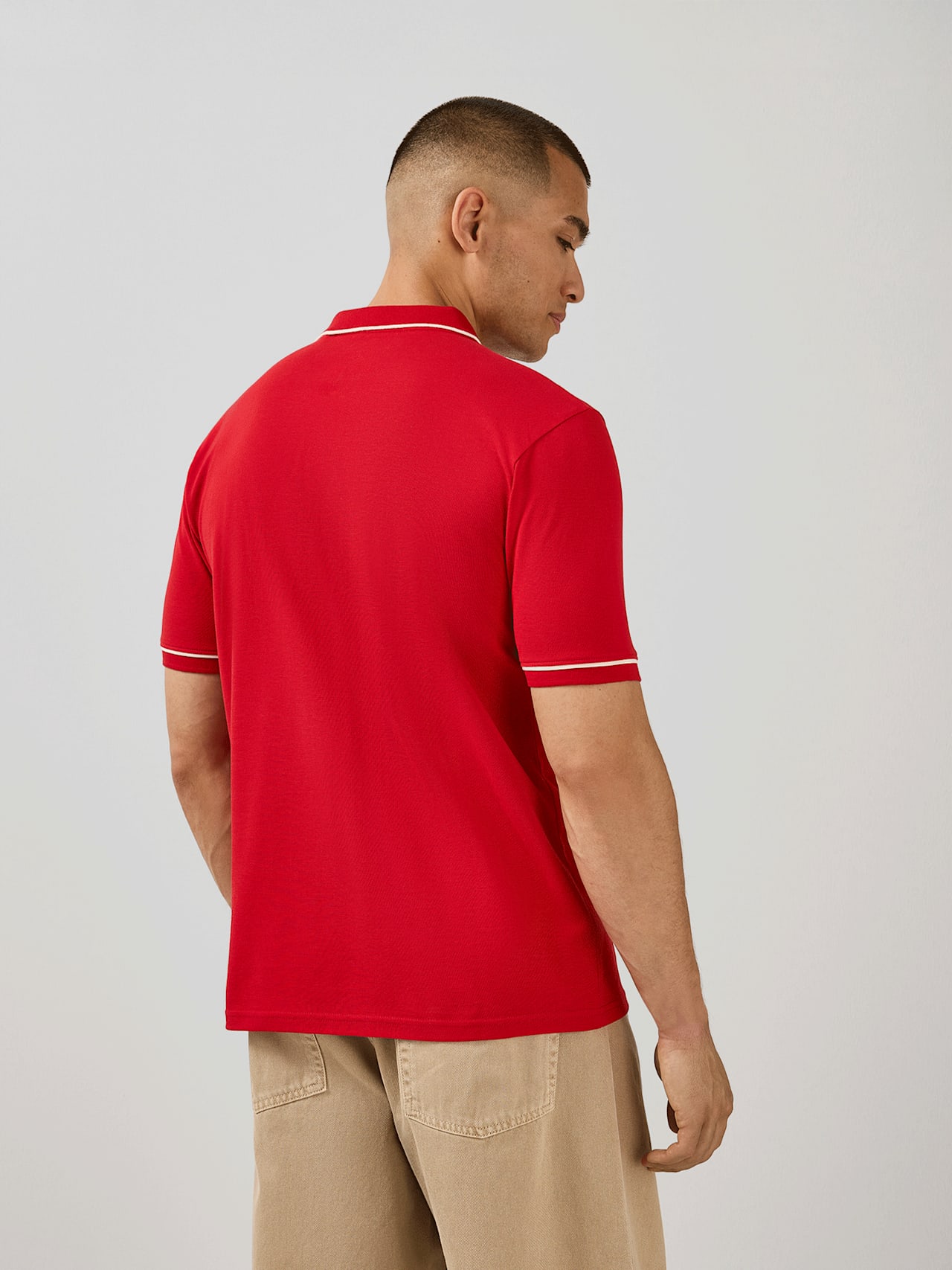 Polo Essentials detail 2