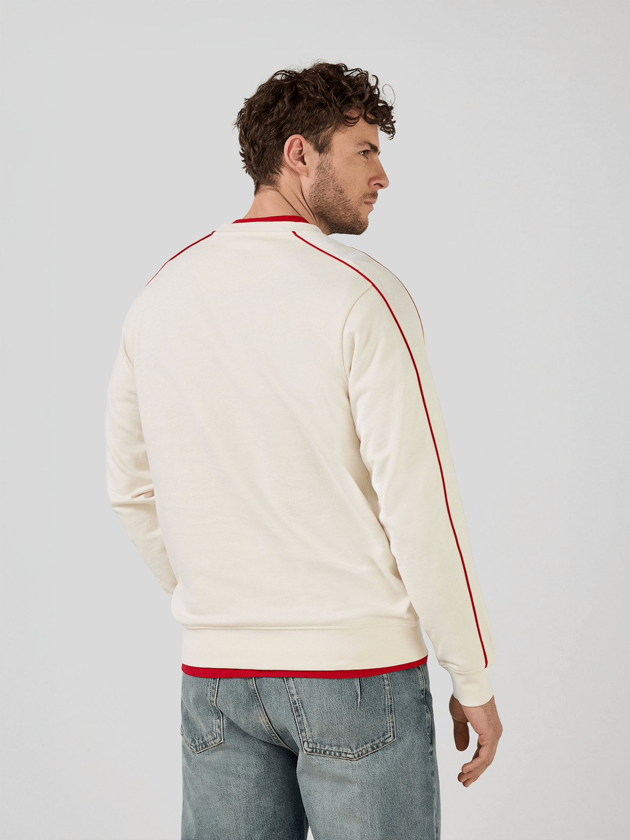 Sweatshirt Essentials detail 2