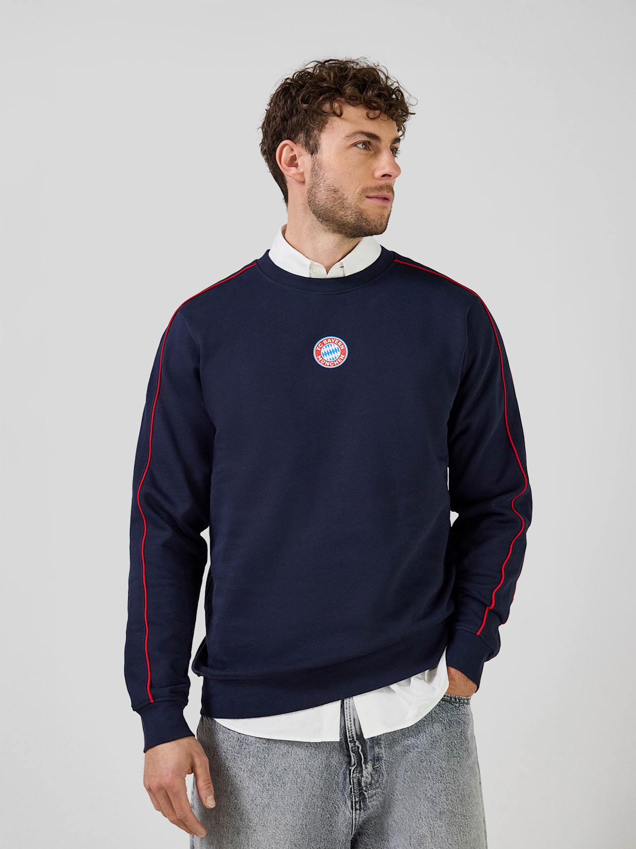 Sweatshirt Essentials detail 1