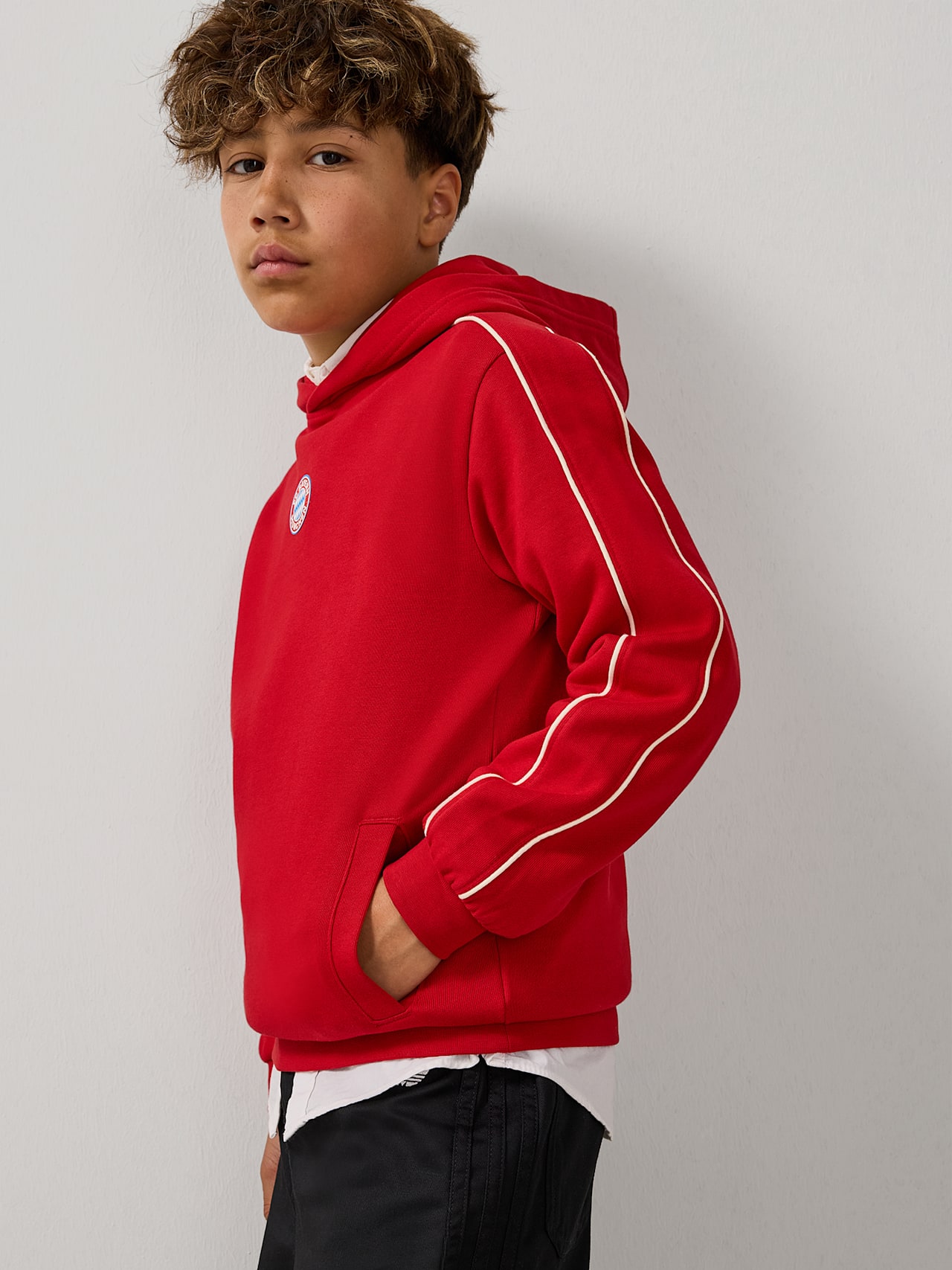 Hoodie Essentials detail 4