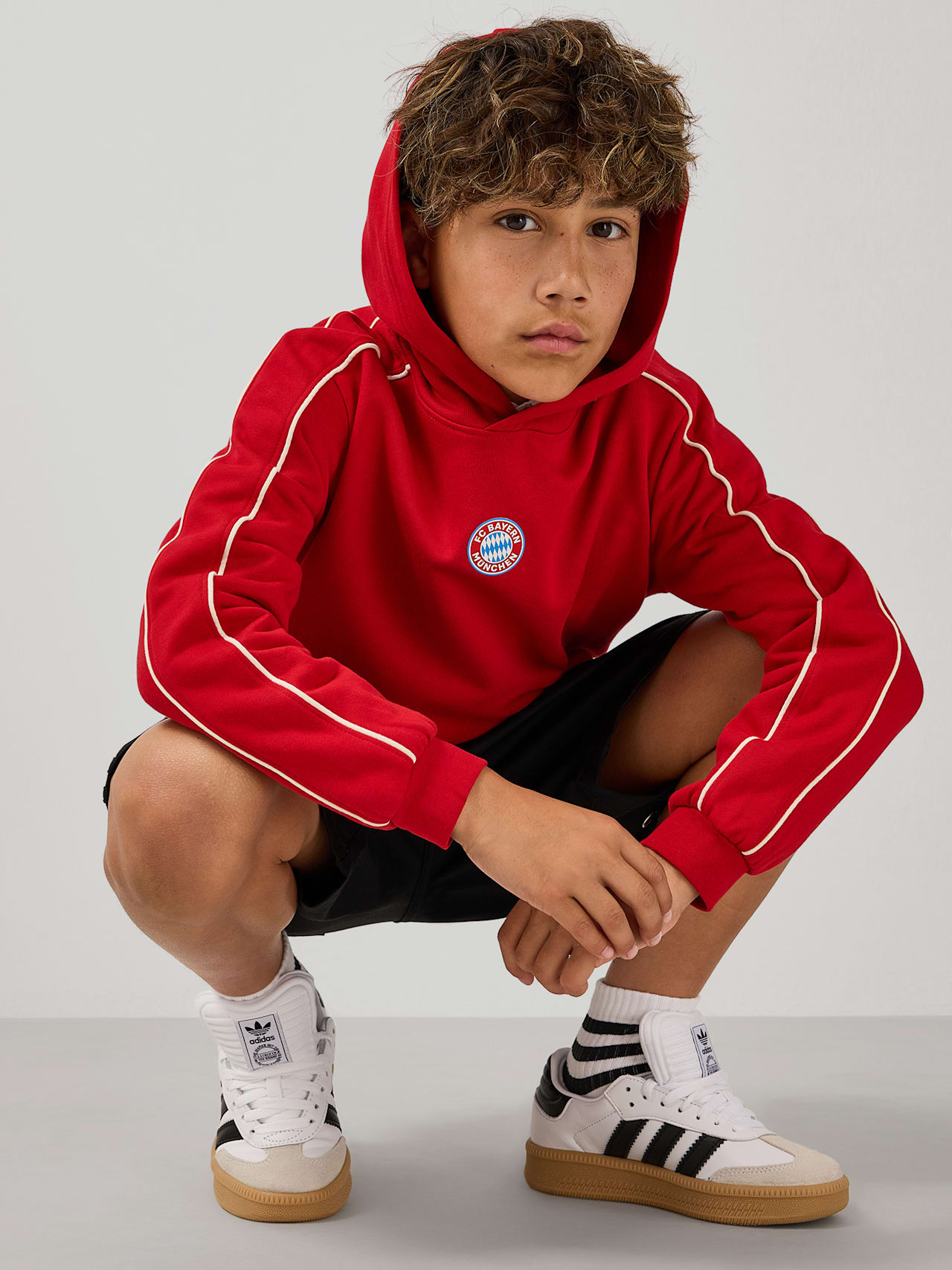Hoodie Essentials detail 5