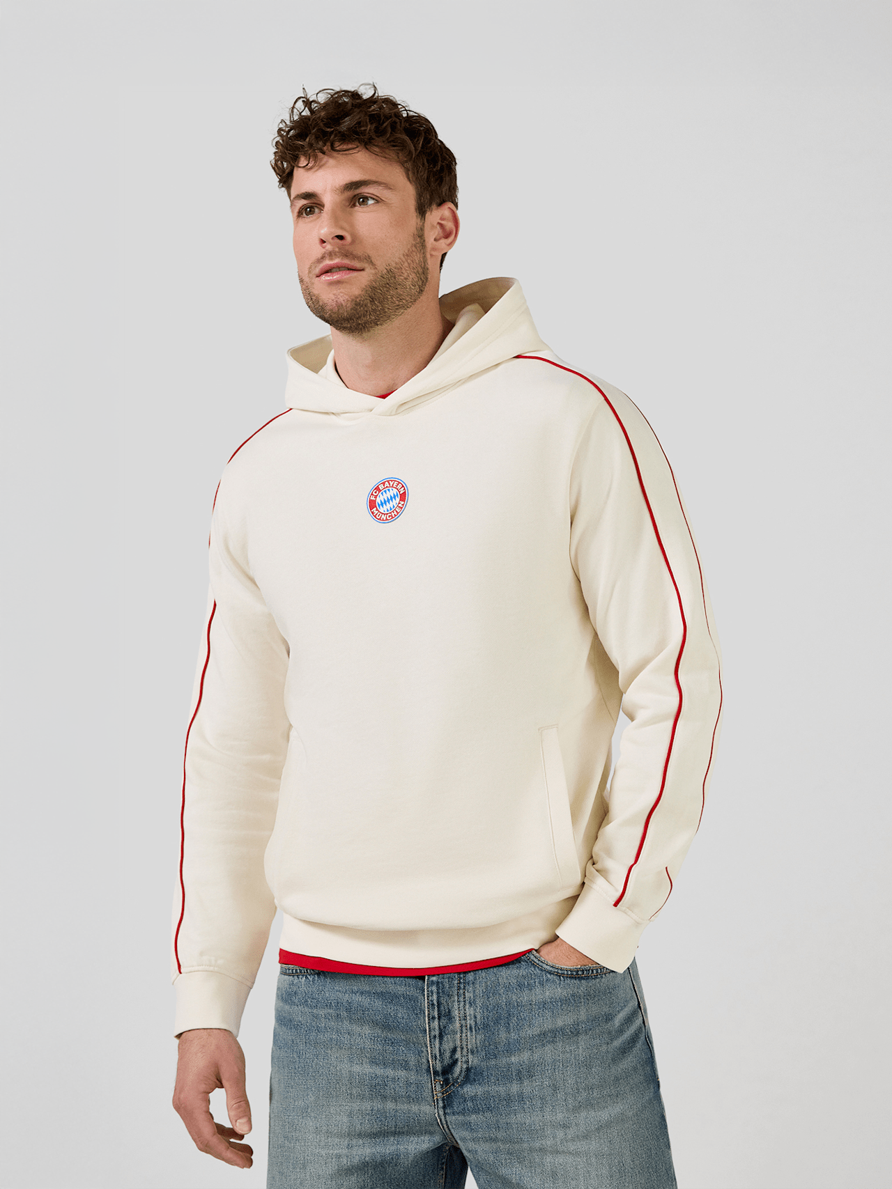 Hoodie Essentials detail 1