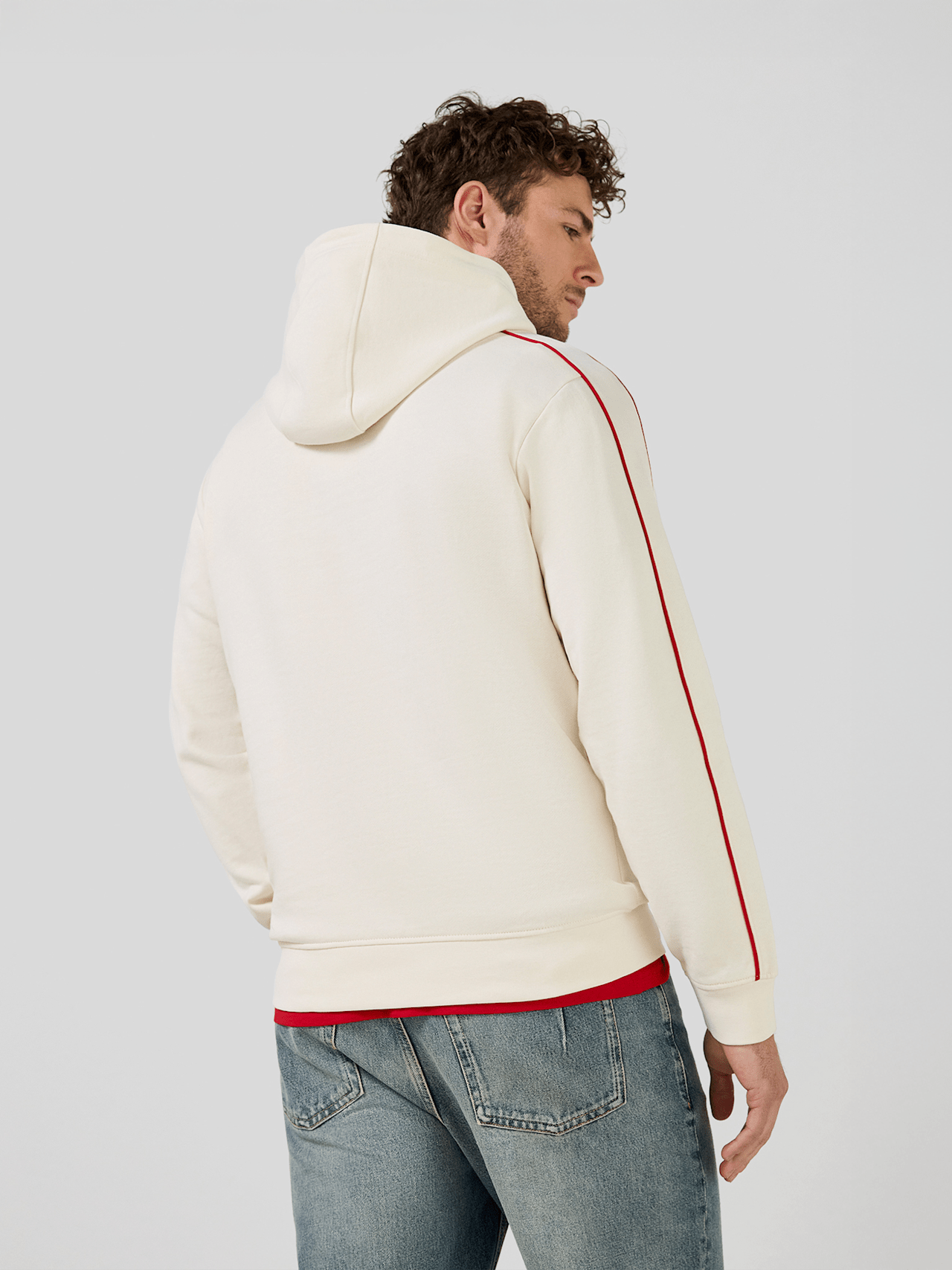 Hoodie Essentials detail 2