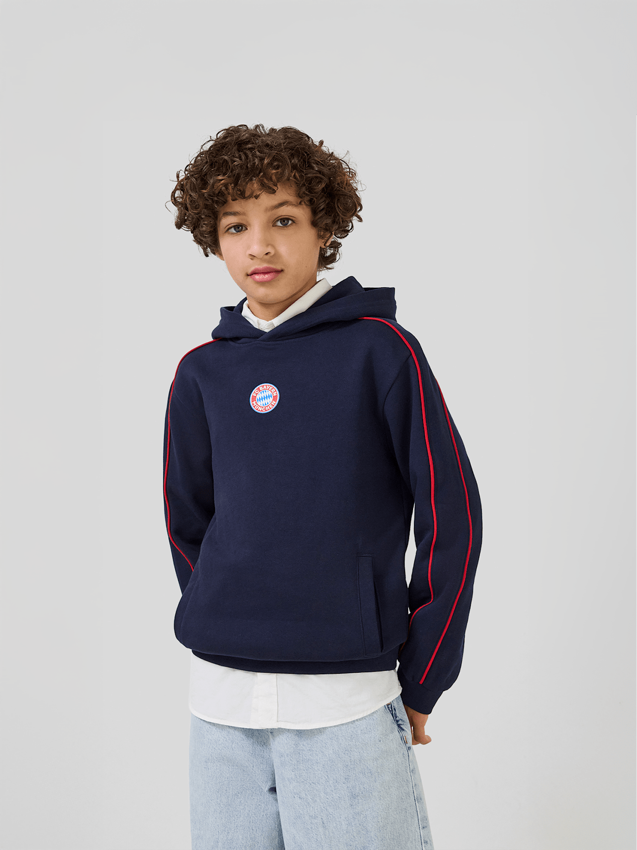 Hoodie Essentials detail 1
