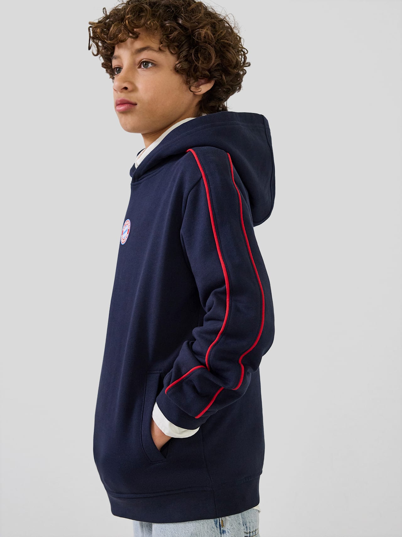 Hoodie Essentials detail 4