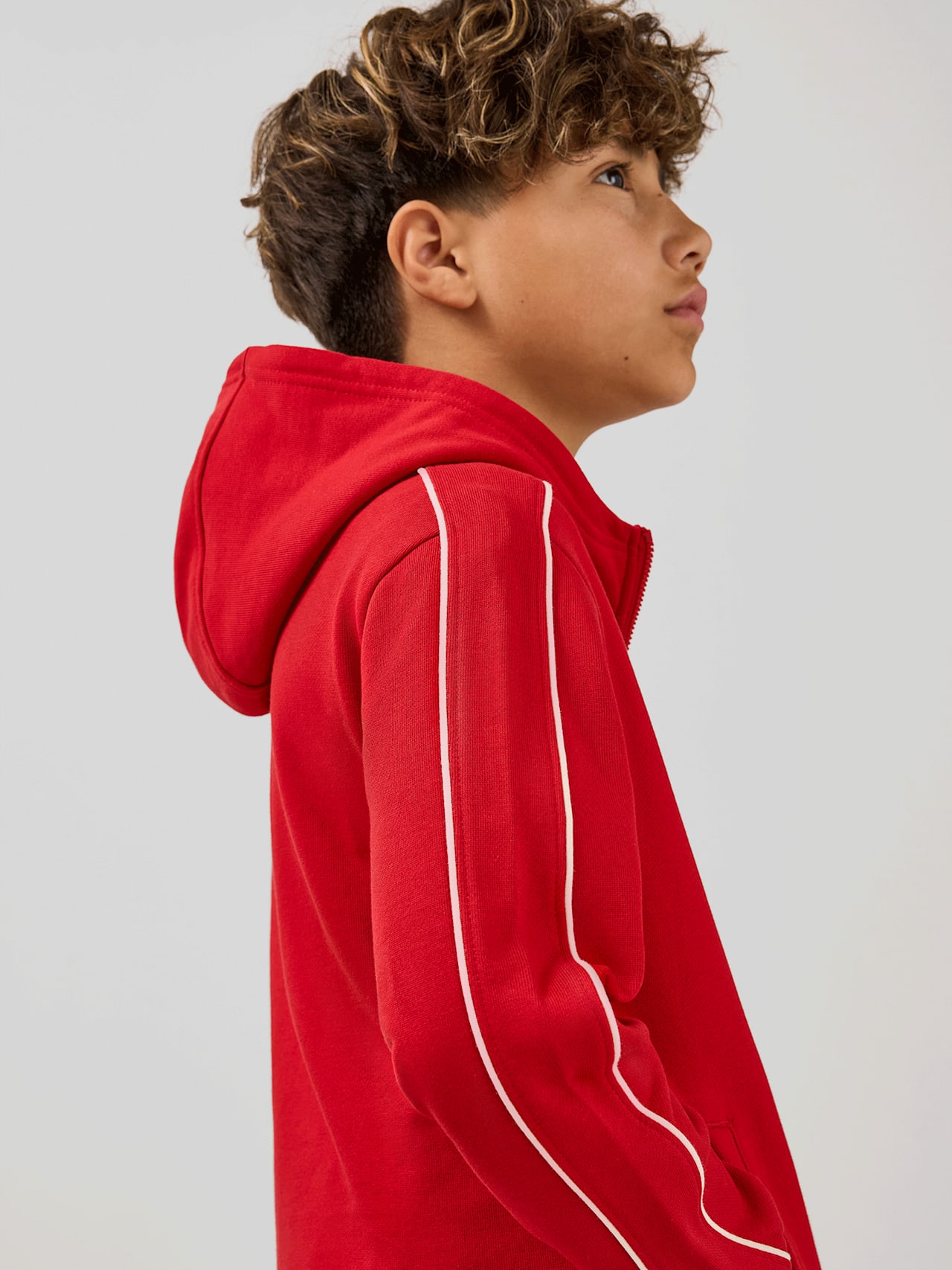 Sudadera con capucha y cremallera Essentials detail 4