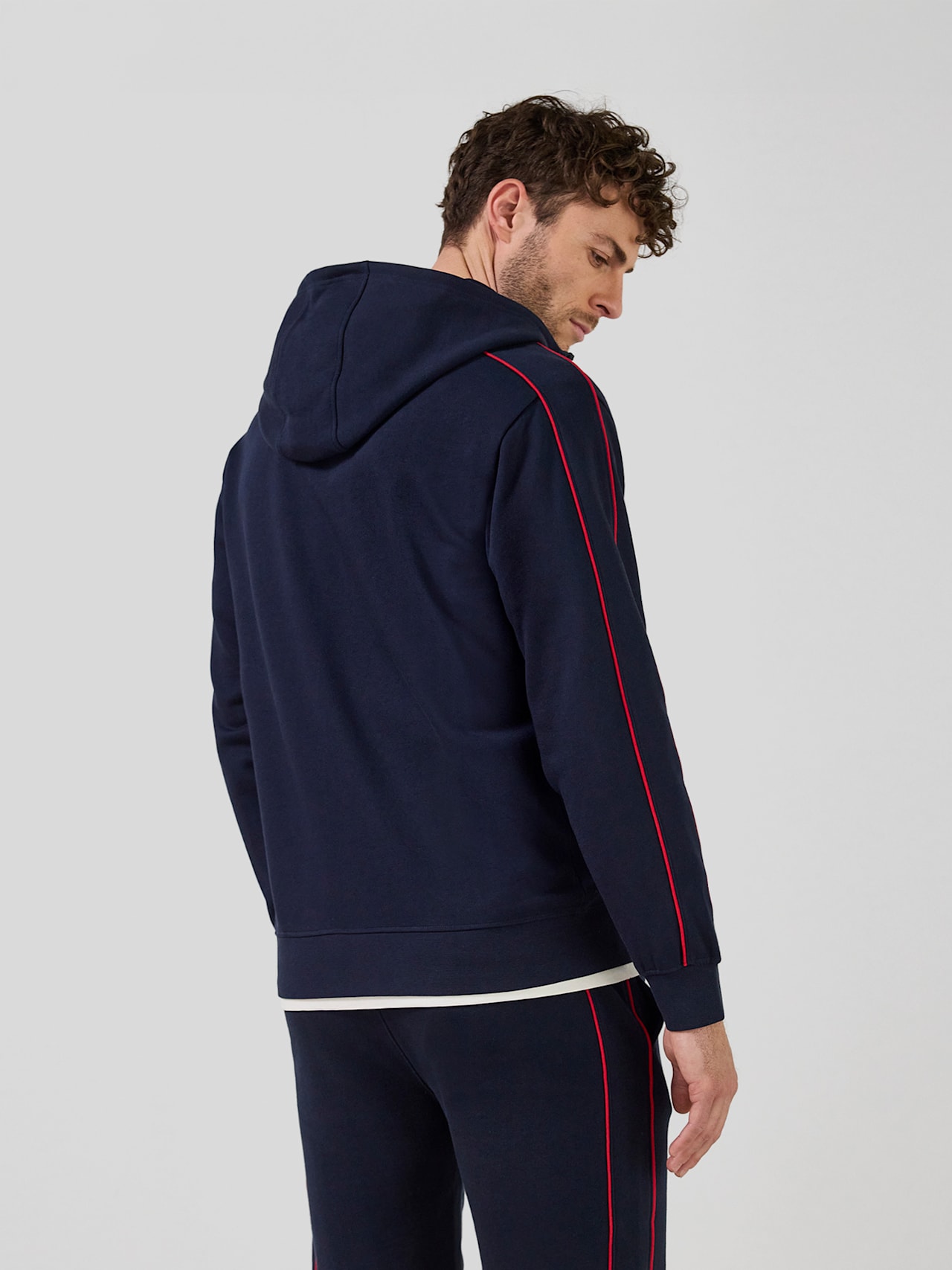 Zip-Hoodie Essentials detail 2