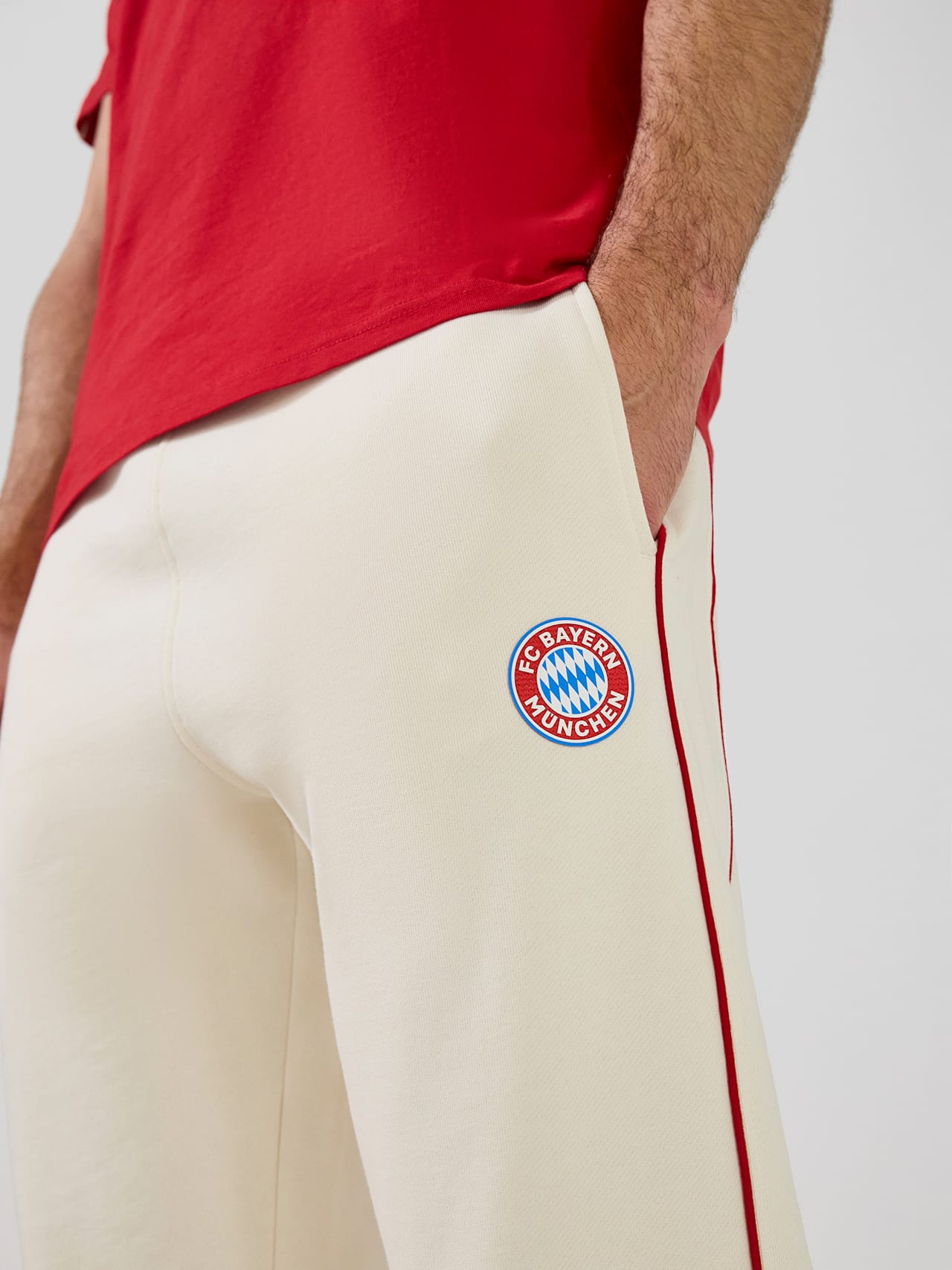 Sweatpant Essentials detail 3
