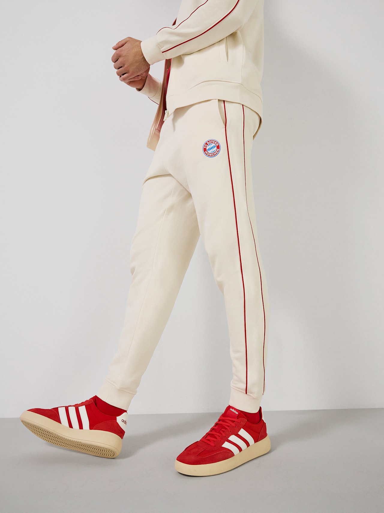 Sweatpant Essentials detail 4