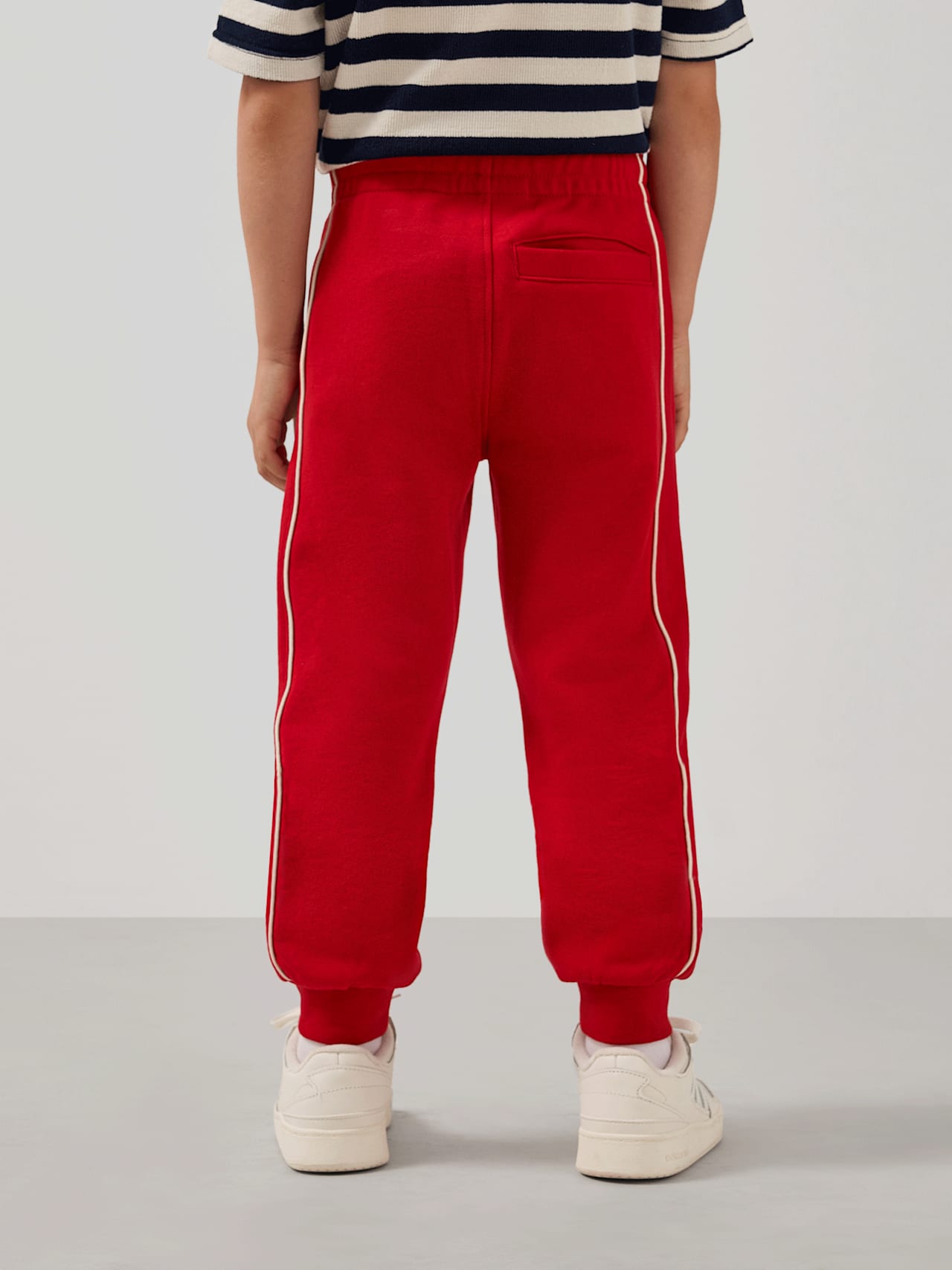 Pantaloni della tuta Essentials detail 2