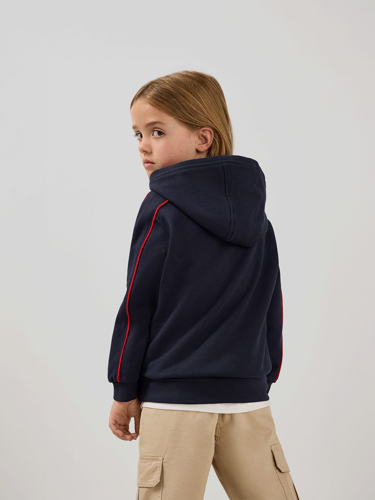 Hoodie Essentials detail 2