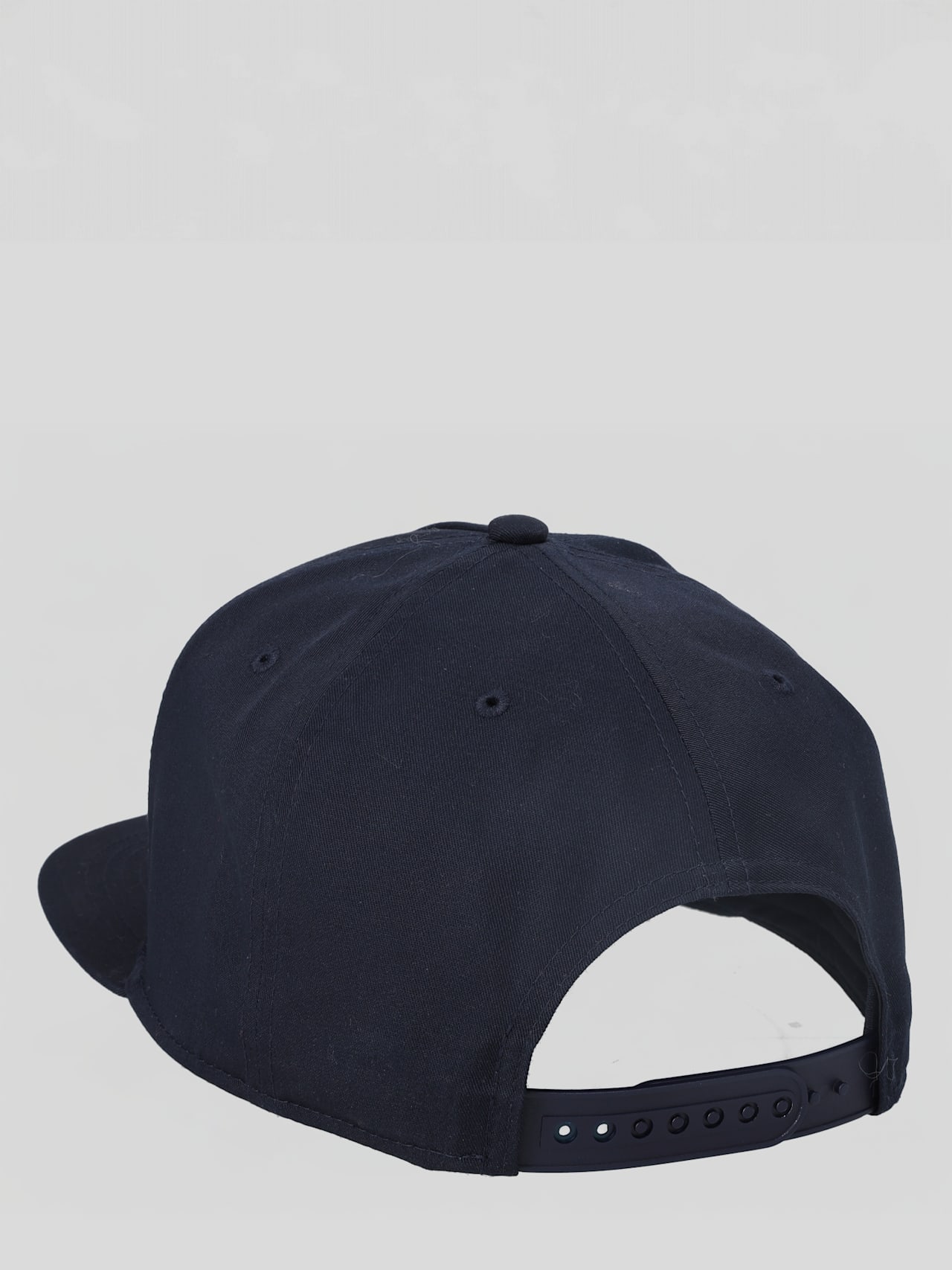Snapback cap Essentials detail 3