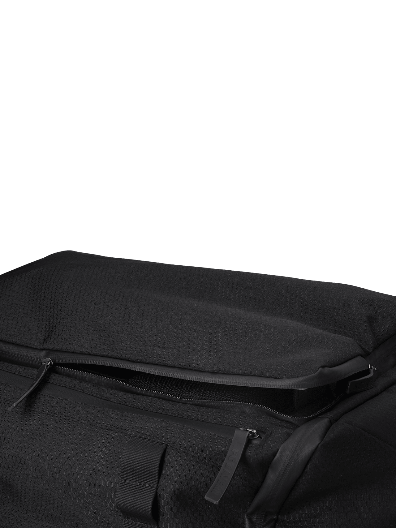 Weekender with backpack function detail 5