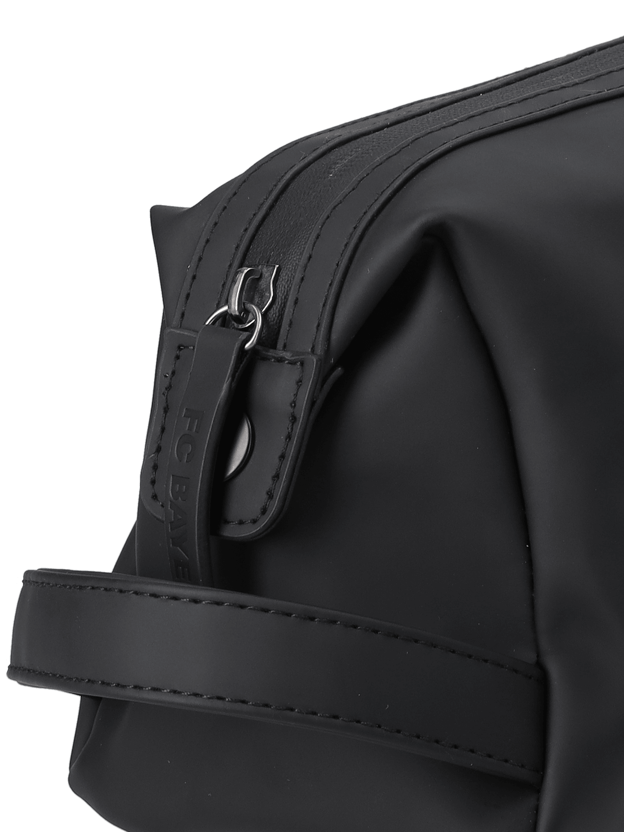 Toilet bag detail 3