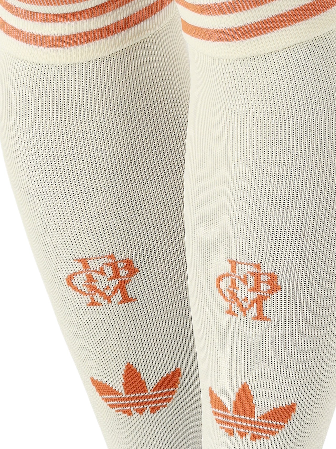 Frauenfußball Stutzen MCM detail 2