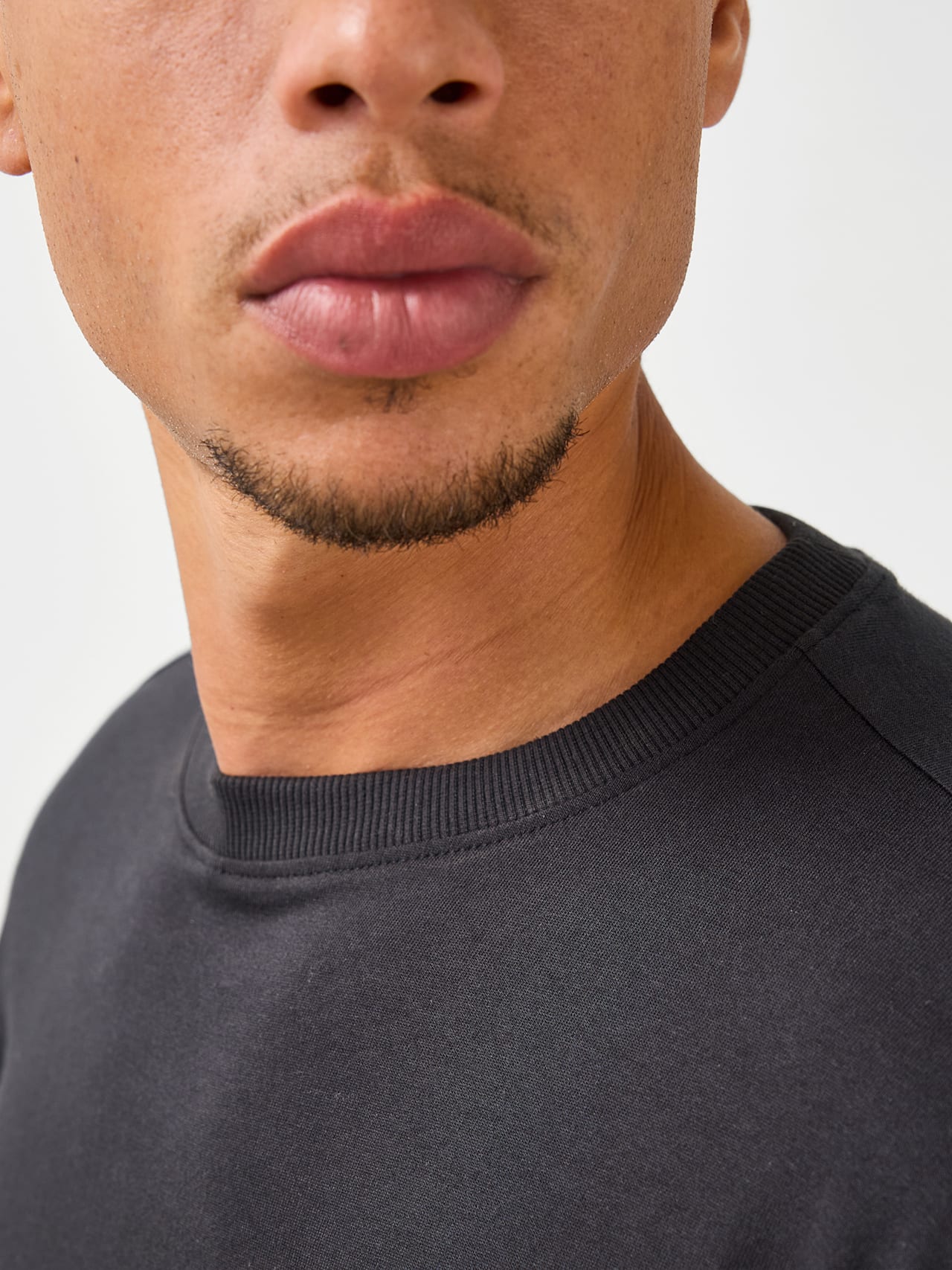 T-Shirt Premium Essentials detail 6