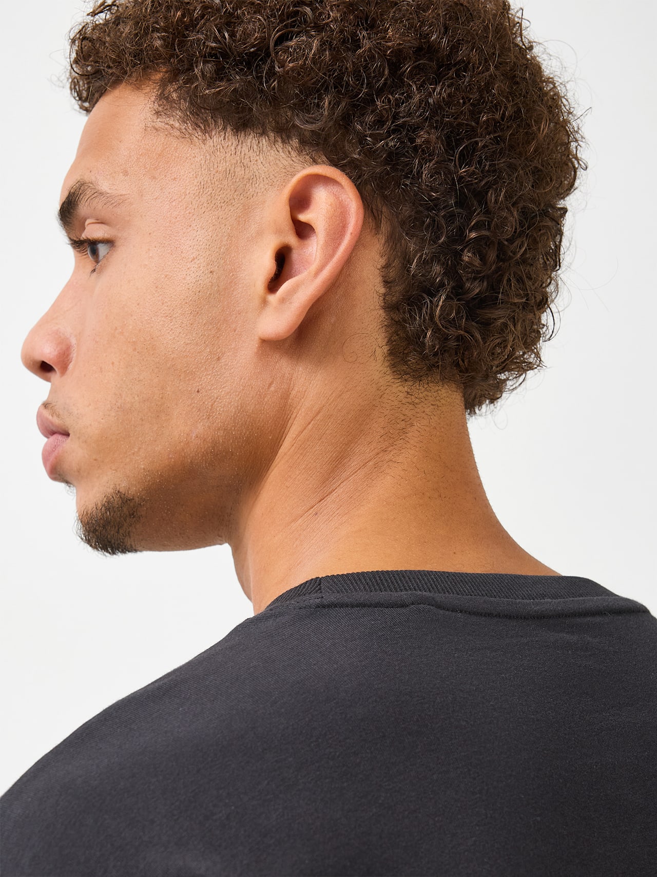 T-Shirt Premium Essentials detail 7
