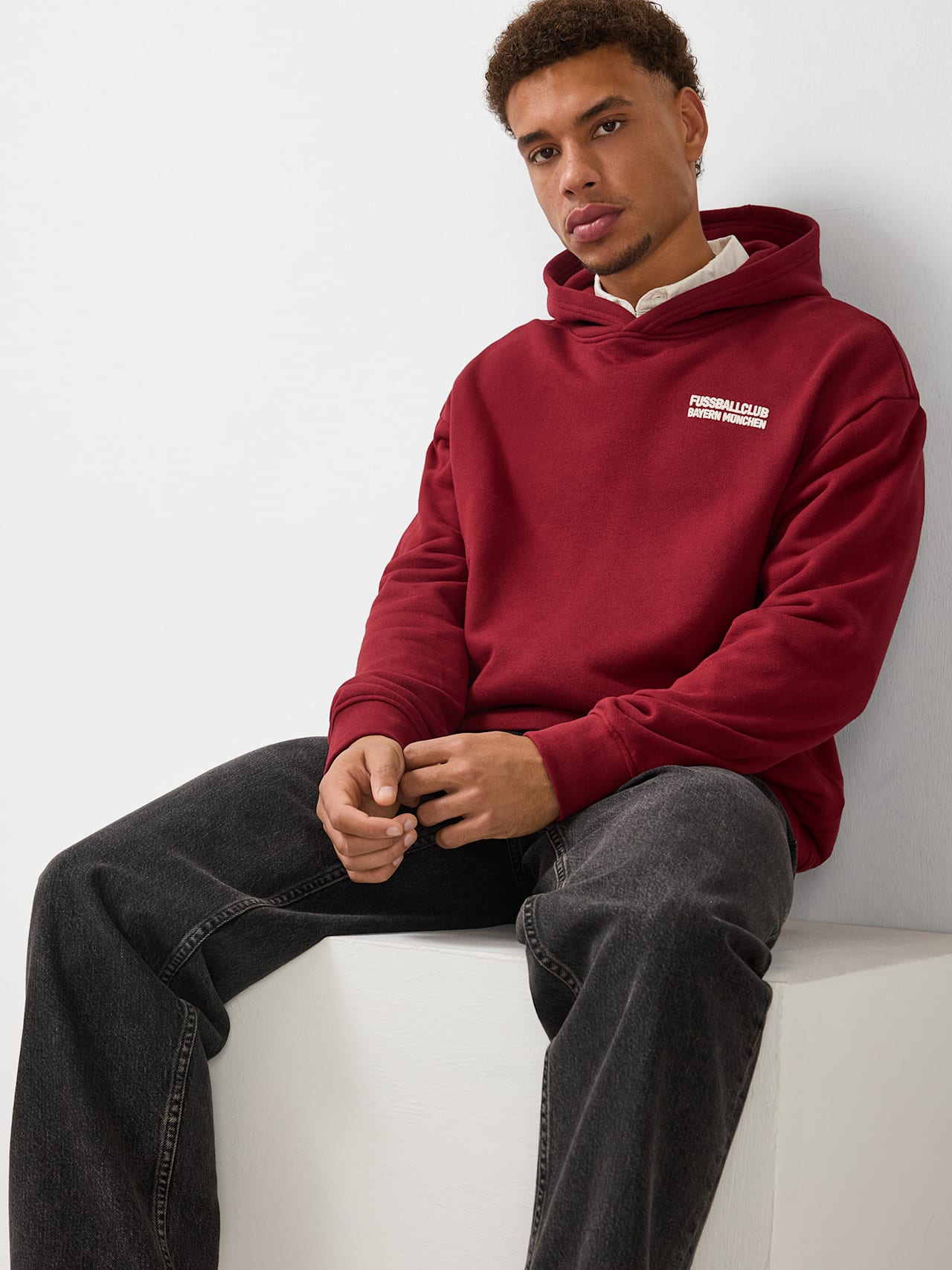 Hoodie Premium Essentials detail 4