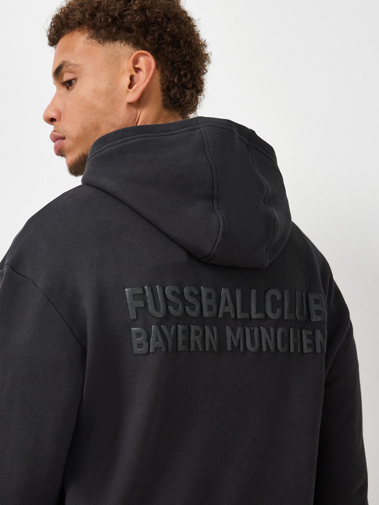 Hoodie Premium Essentials detail 5