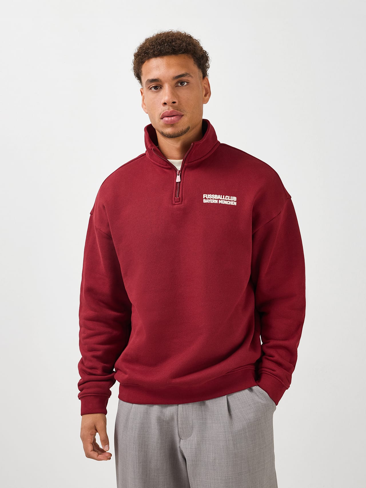 Half-Zip Pullover Premium Essentials detail 1