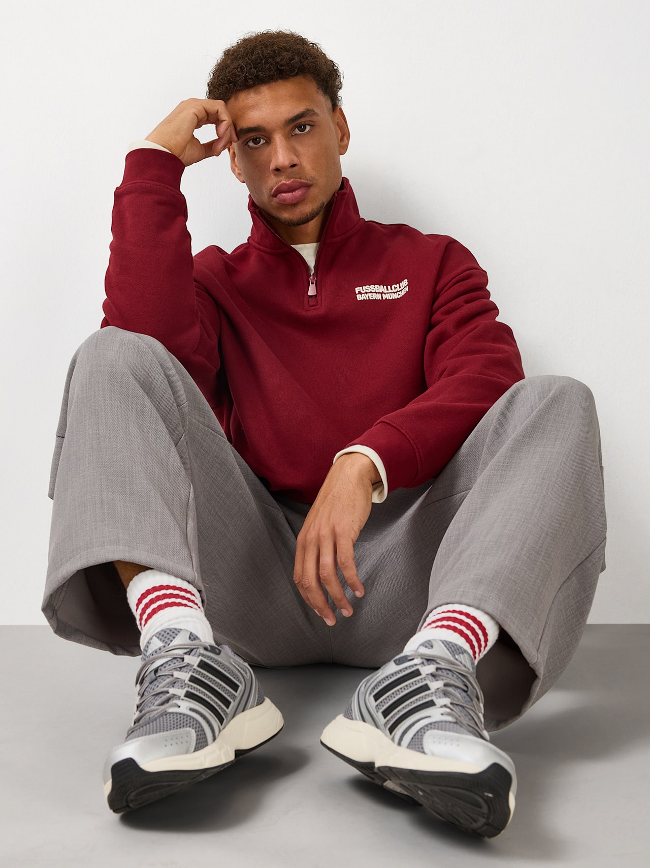 Half-Zip Pullover Premium Essentials detail 4