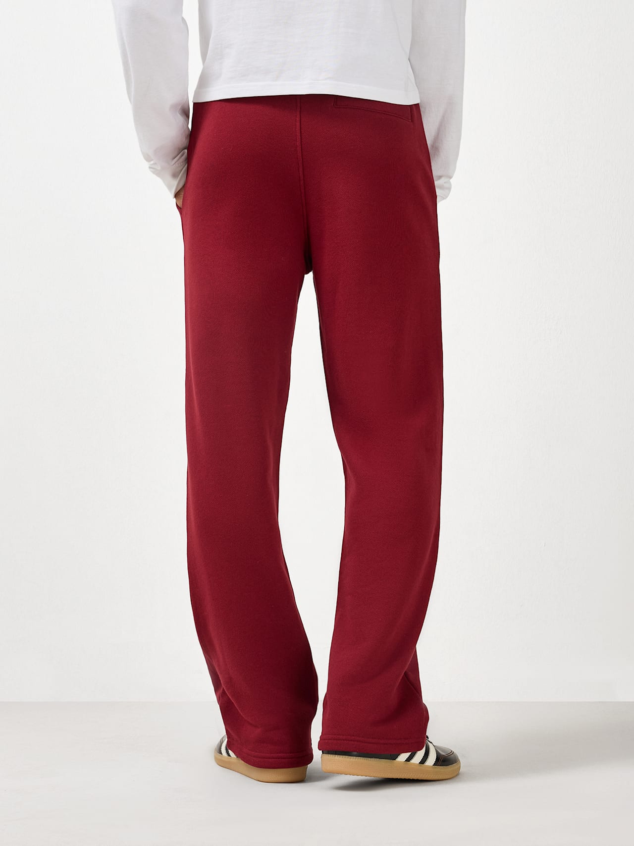 Sweatpant Premium Essentials detail 2