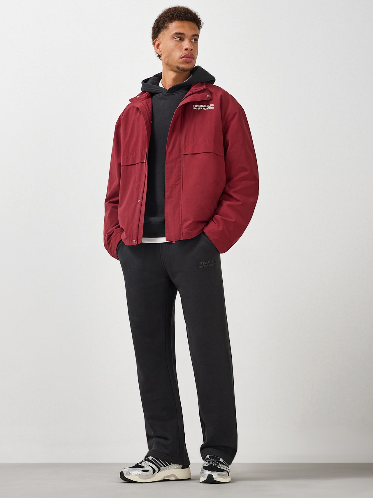 Sweatpant Premium Essentials detail 4