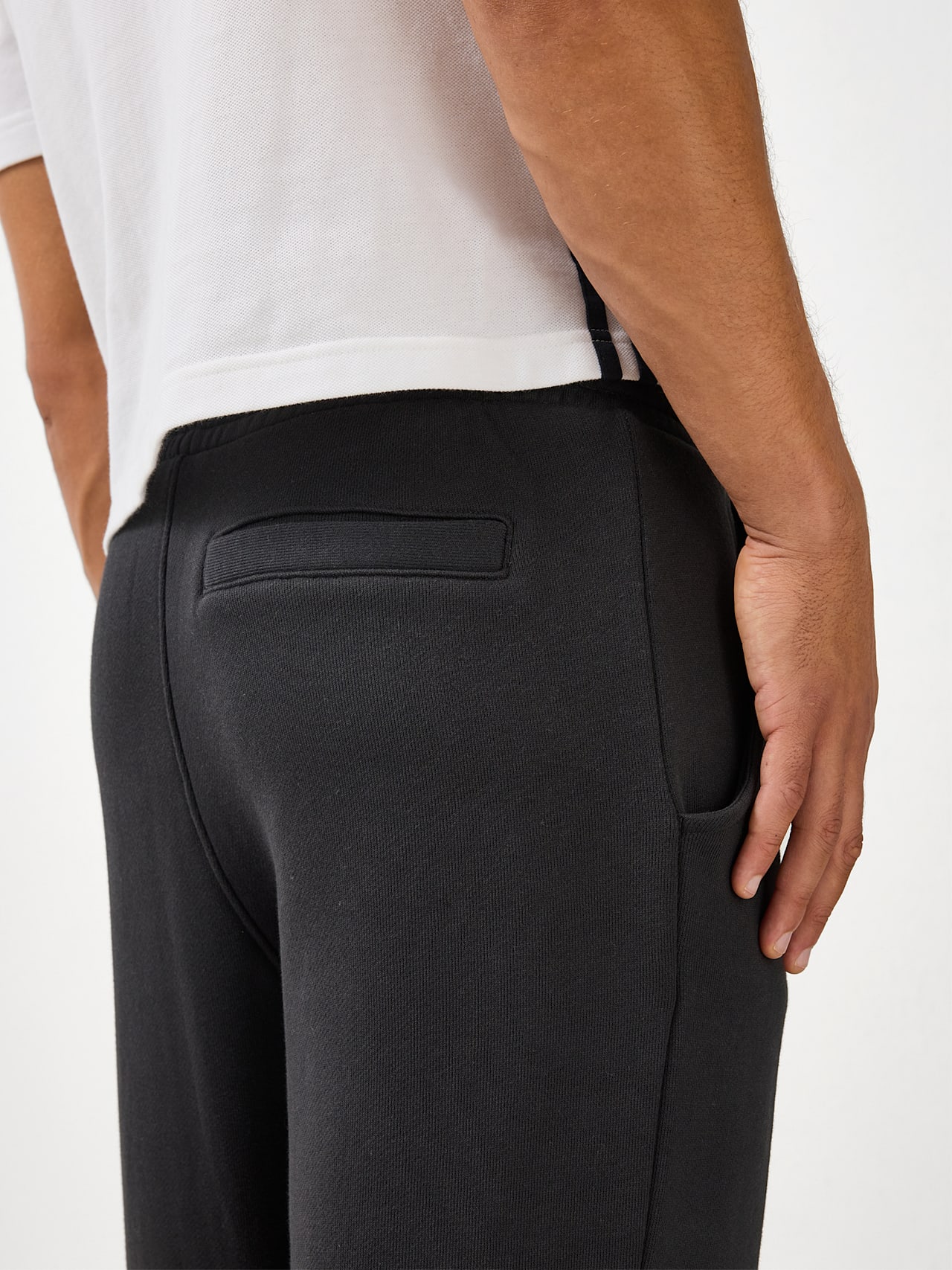 Sweatpant Premium Essentials detail 6